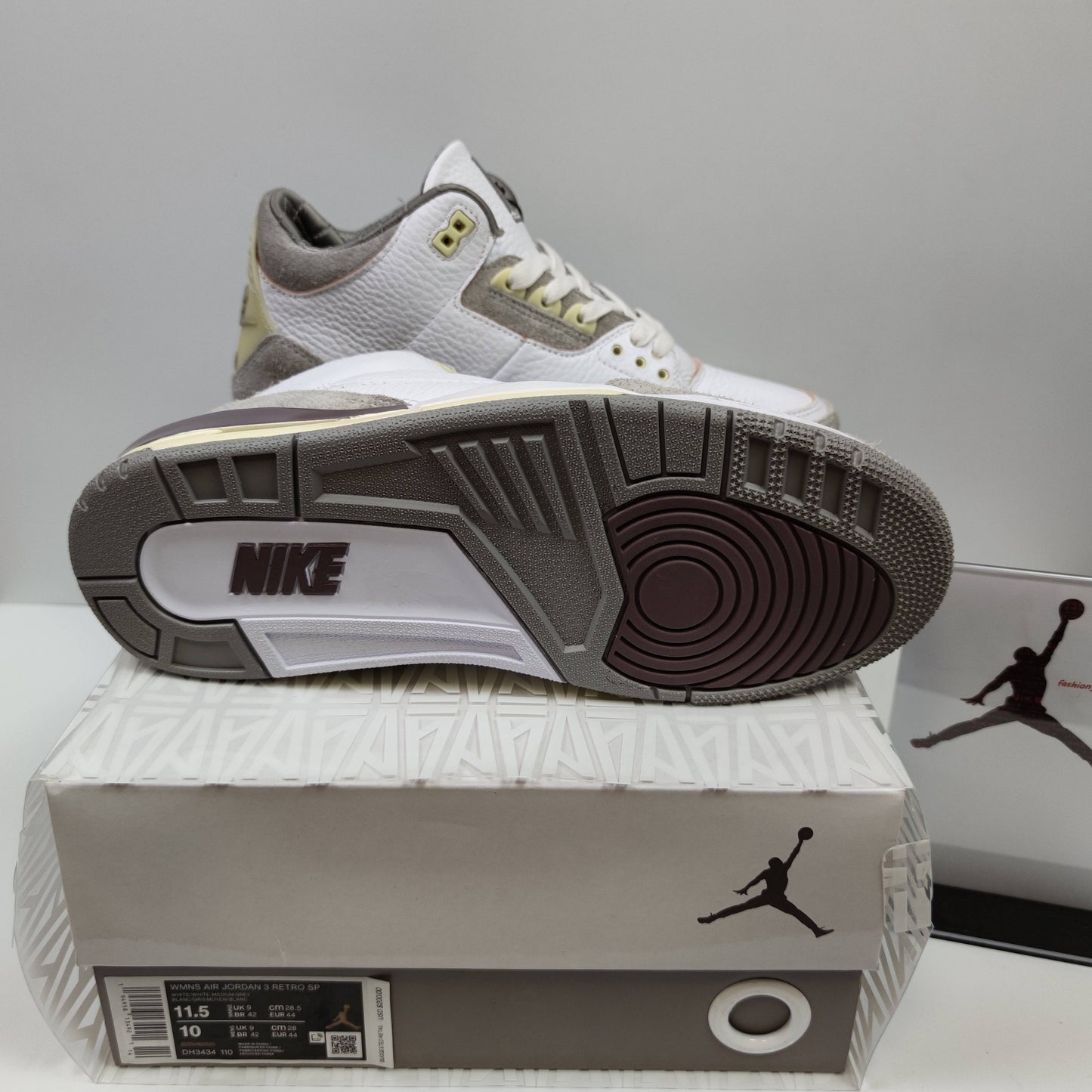 A Ma Maniére x Air Jordan 3 Retro SP "Medium Grey" DH3434-110 - Fashion Sneaker1818