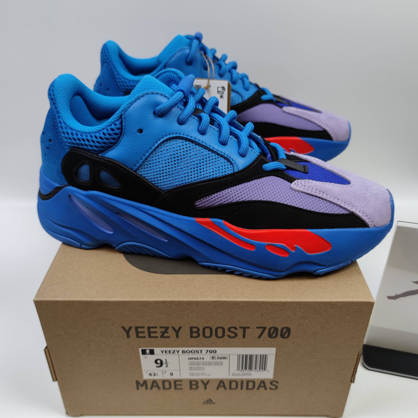 Adidas Originals Yeezy Boost 700 "Hi-Res Blue" HP6674 - Fashion Sneaker1818