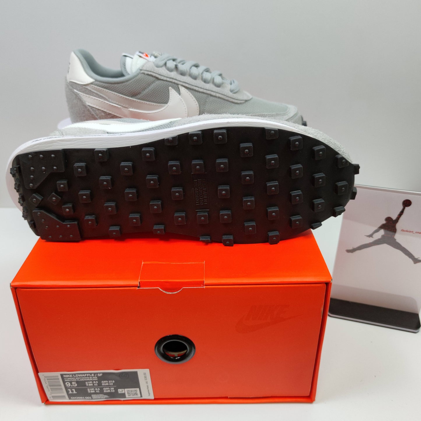 Fragment Design x Sacai x Nike LDWaffle "Light Smoke Grey" DH2684-001 - Fashion Sneaker1818