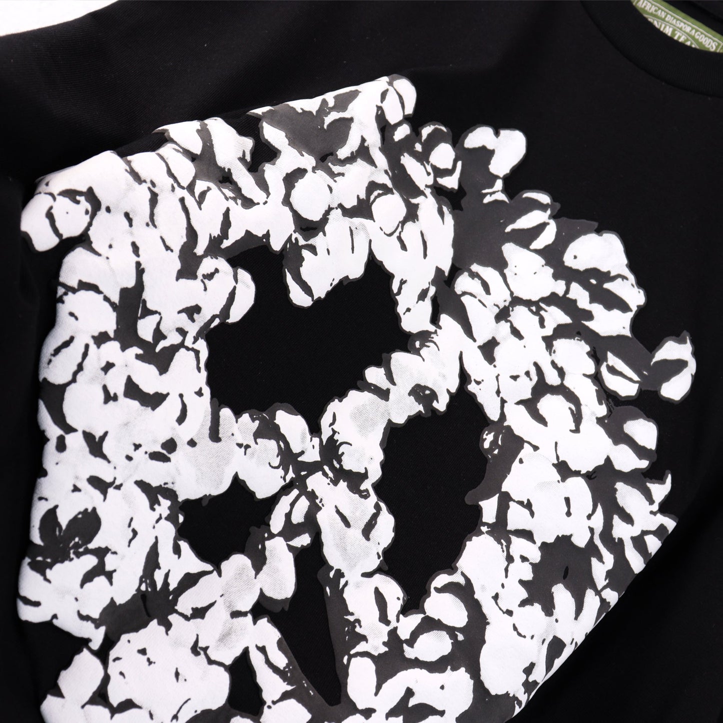 T-Shirt 001 - Fashion Sneaker1818