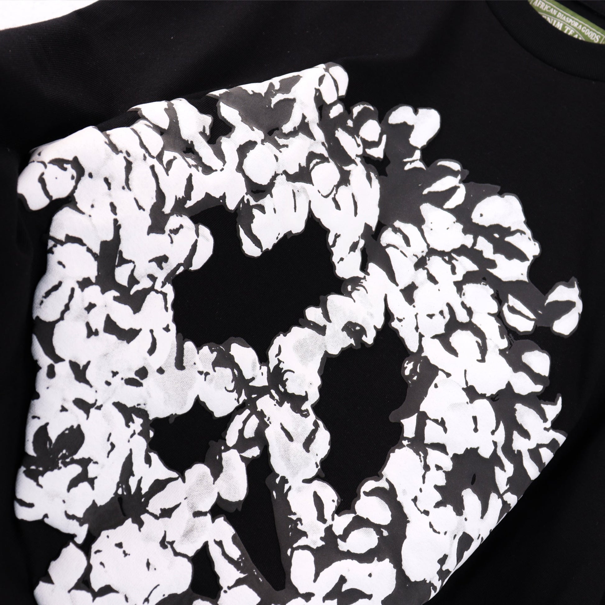 T-Shirt 001 - Fashion Sneaker1818