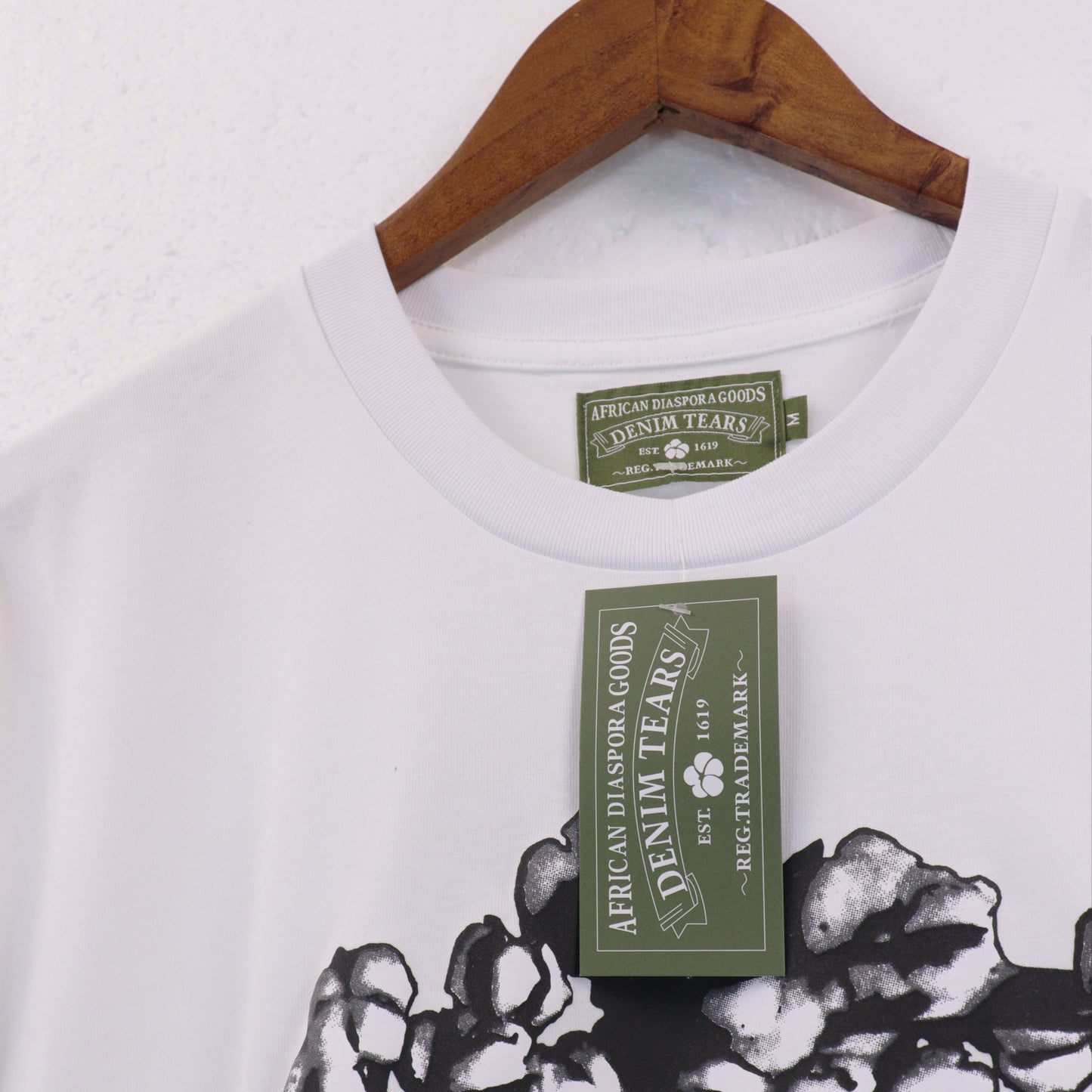 T-Shirt 001 - Fashion Sneaker1818