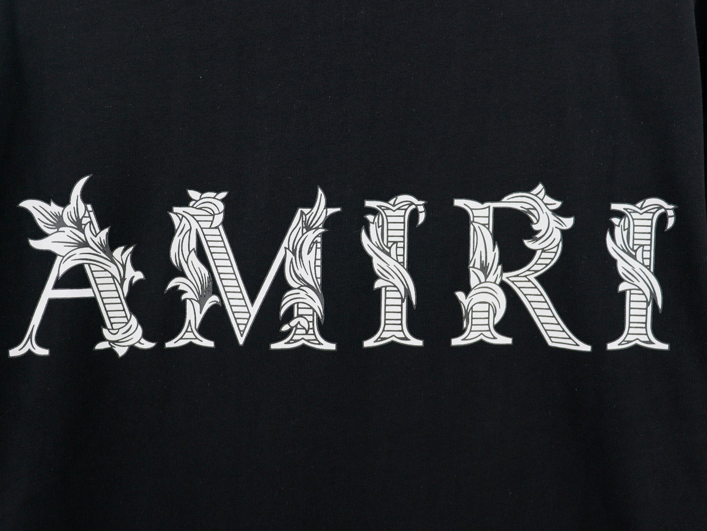 T-Shirt 002 - Fashion Sneaker1818