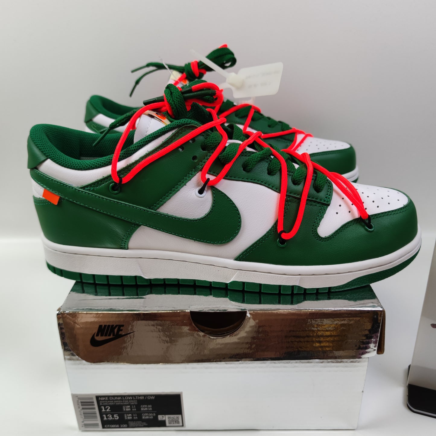 Off-White x Nike Dunk Low LTHR OW CT0856-100 - Fashion Sneaker1818