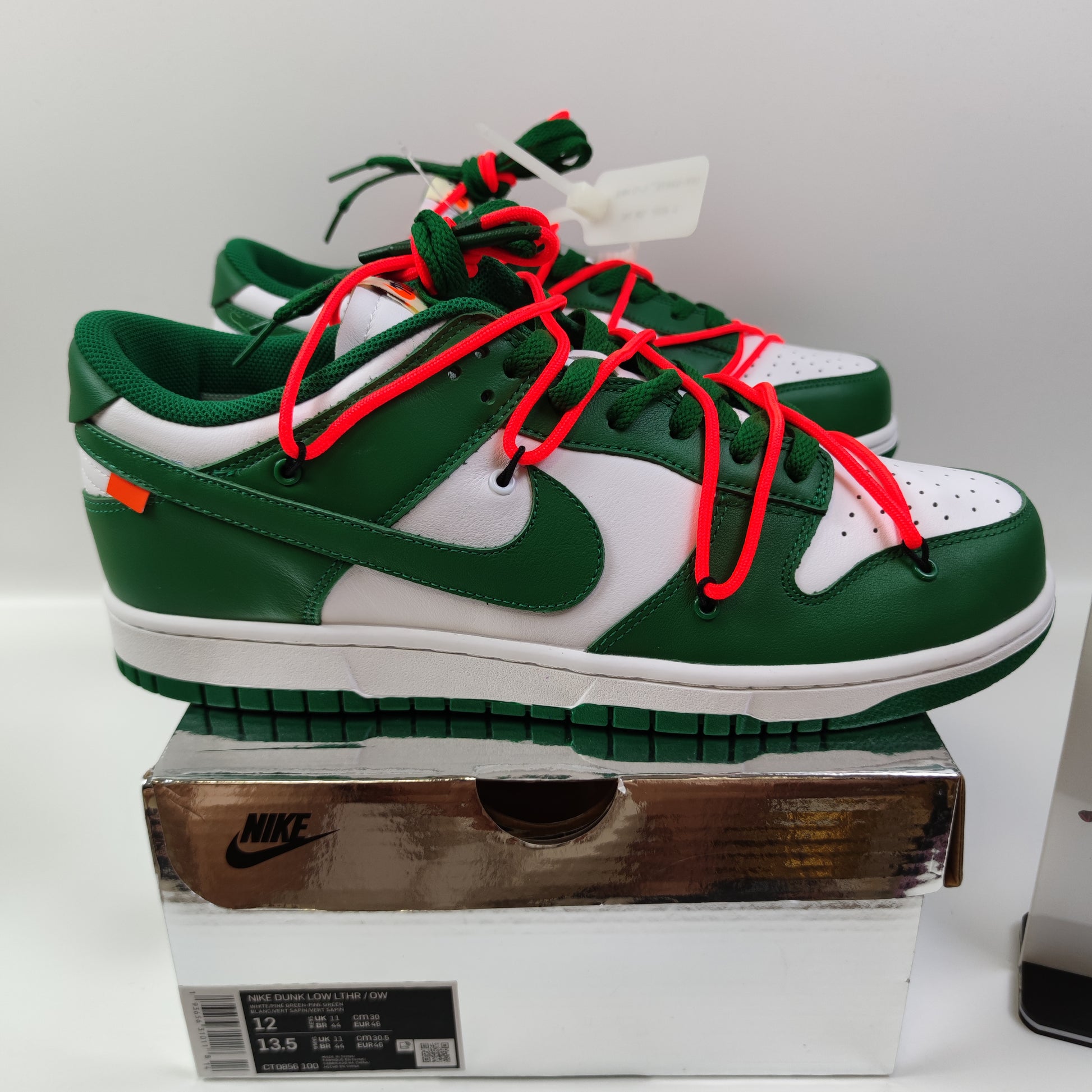 Off-White x Nike Dunk Low LTHR OW CT0856-100 - Fashion Sneaker1818
