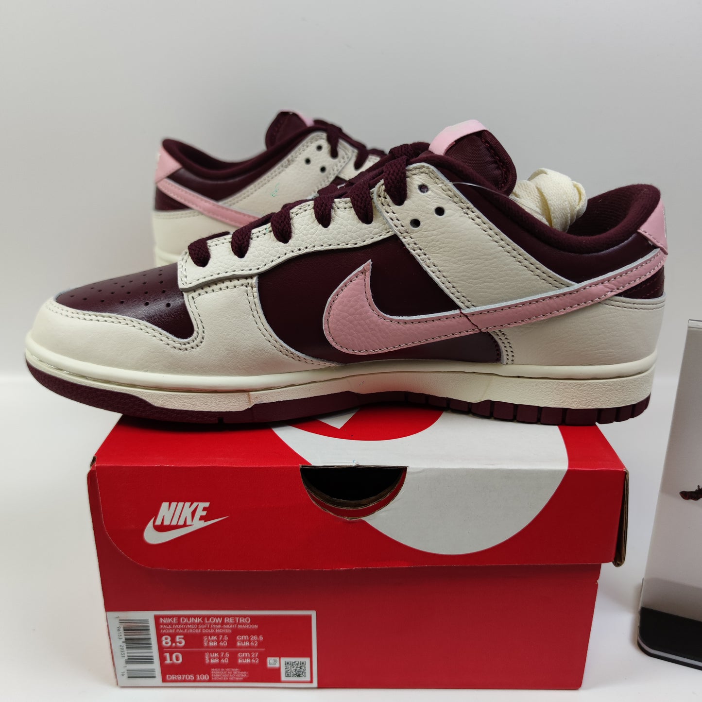 Nike Dunk Low "Night Maroon and Medium Soft Pink" DR9705-100 - Fashion Sneaker1818