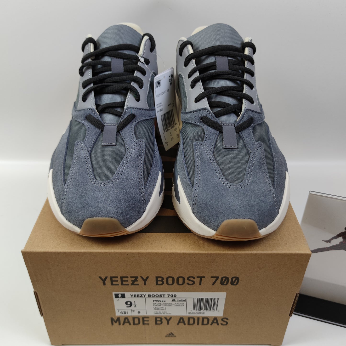 Adidas Originals Yeezy Boost 700 "Magnet" FV9922 - Fashion Sneaker1818
