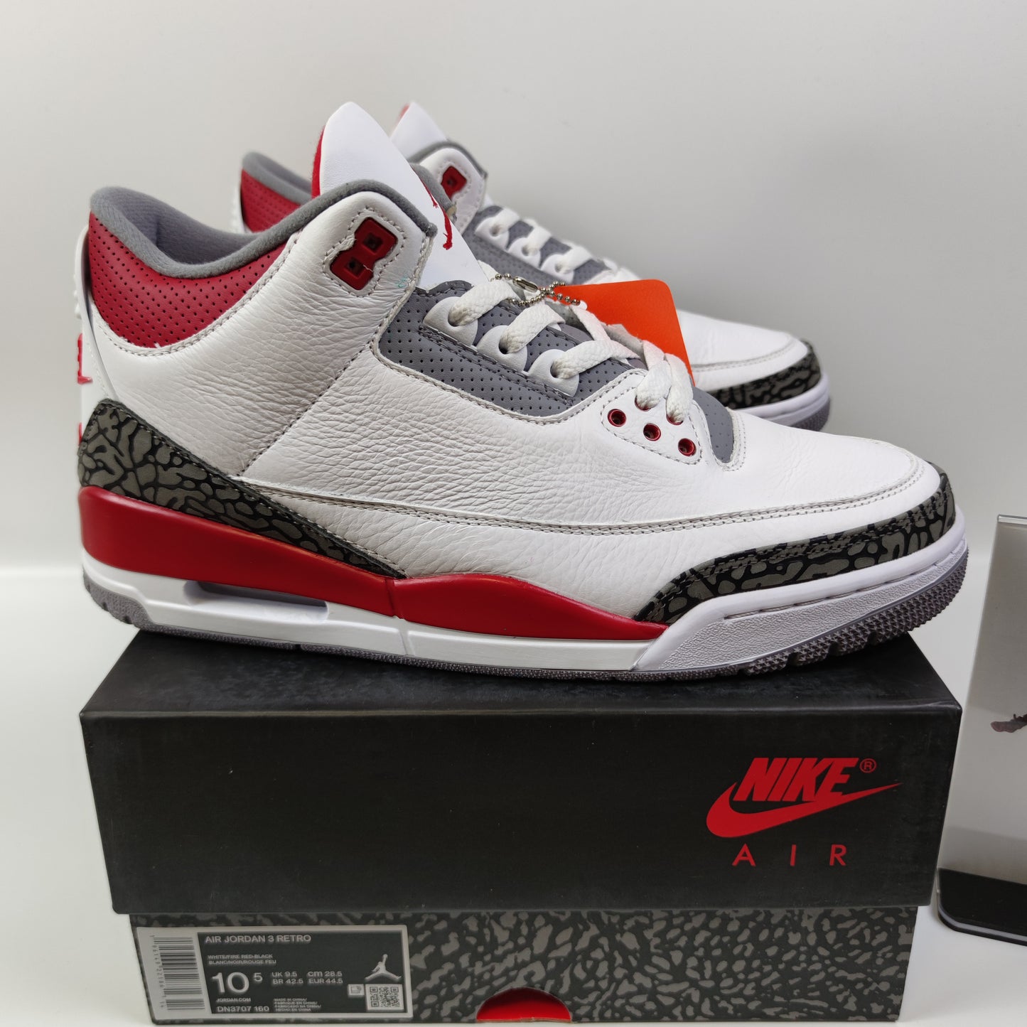 Air Jordan 3 Retro "Fire Red" DN3707-160 - Fashion Sneaker1818