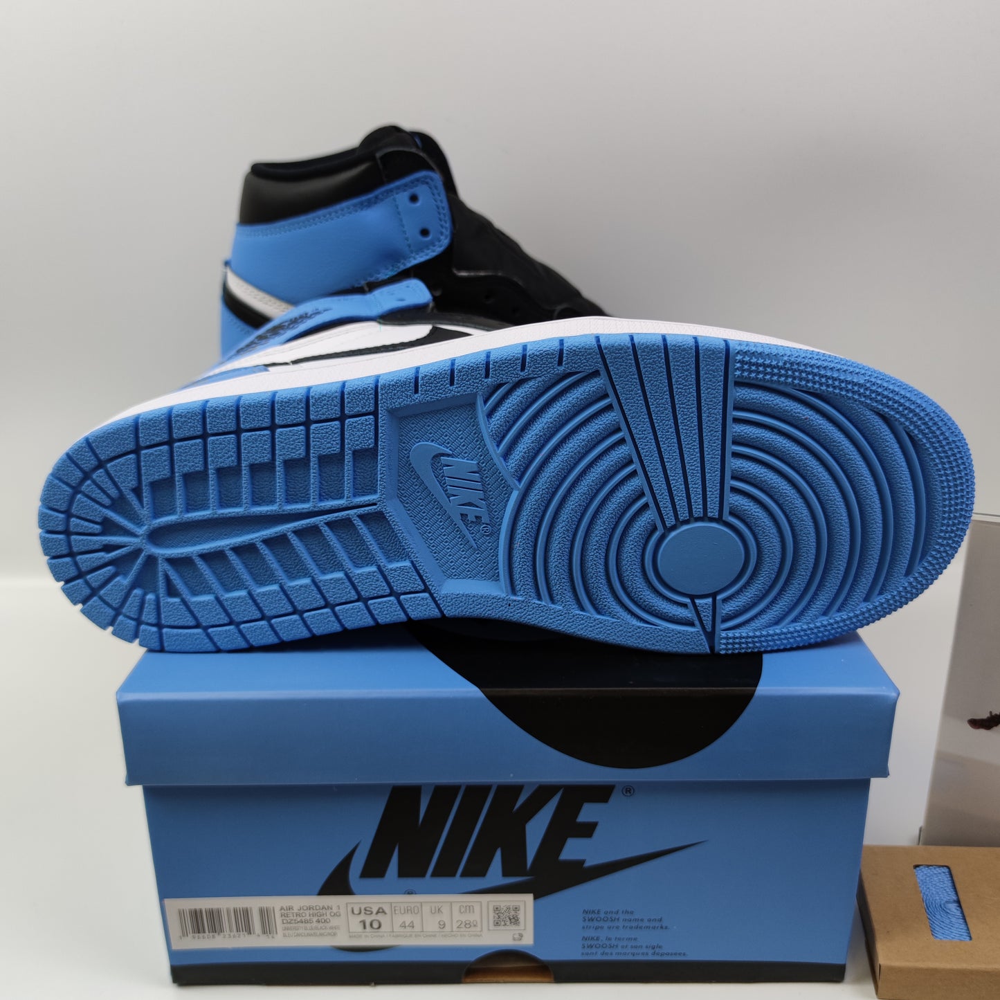 Air Jordan 1 High OG "University Blue" DZ5485-400 - Fashion Sneaker1818