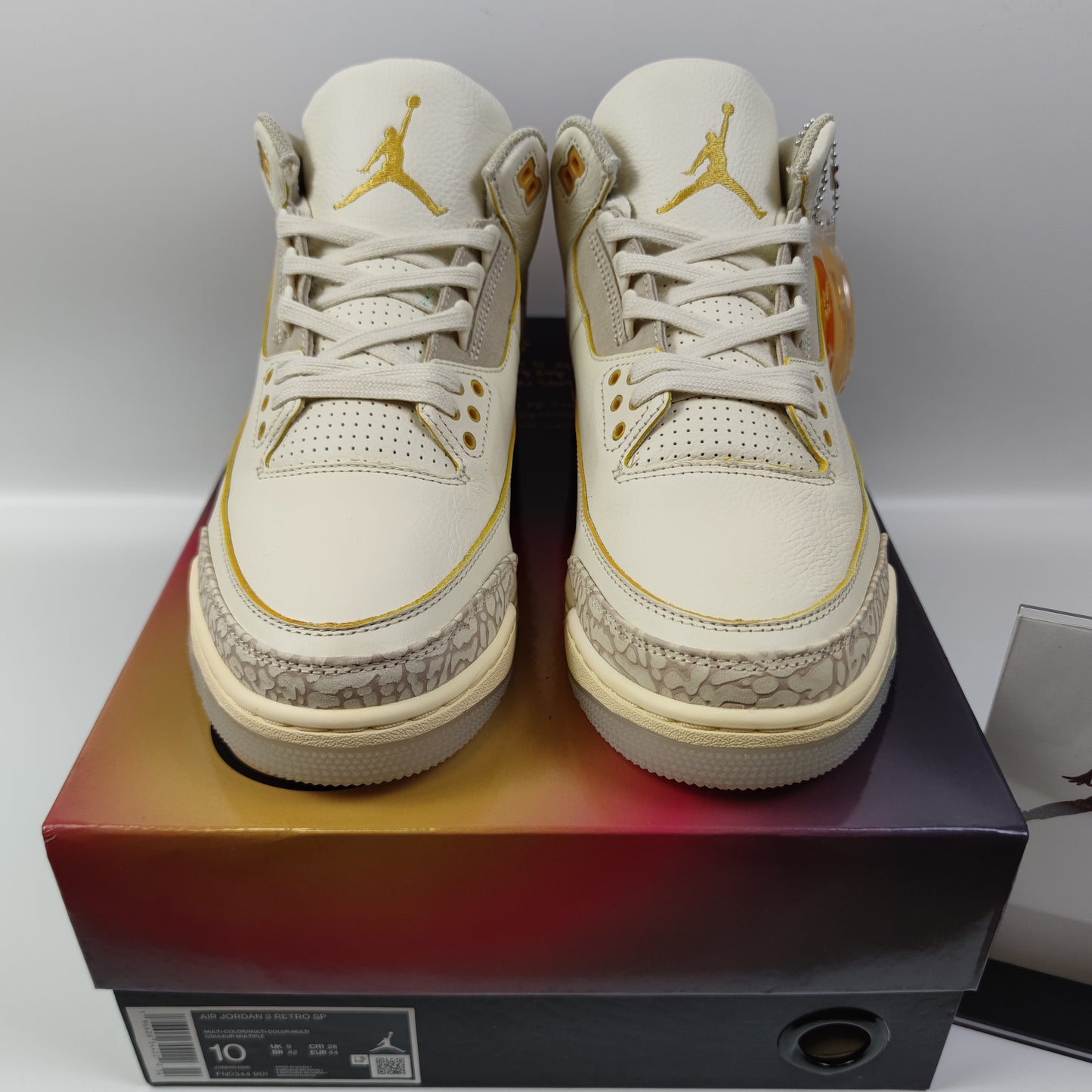 J Balvin x Air Jordan 3 Retro SP FN0344-901 - Fashion Sneaker1818