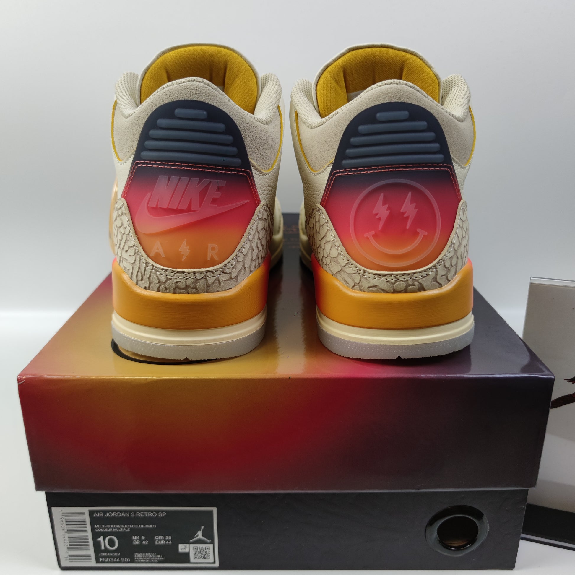 J Balvin x Air Jordan 3 Retro SP FN0344-901 - Fashion Sneaker1818