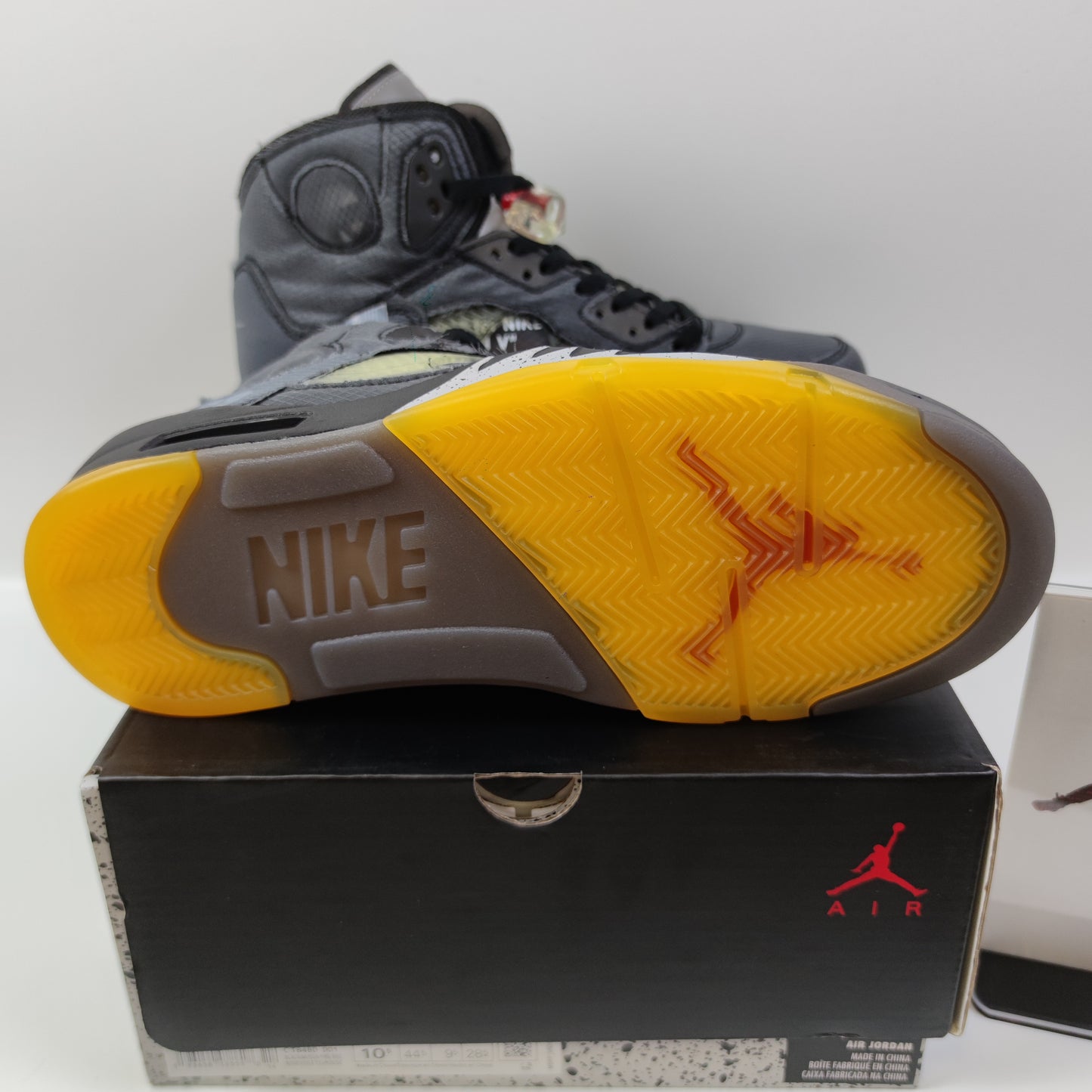 Off-White x Air Jordan 5 Retro SP CT8480-001 - Fashion Sneaker1818