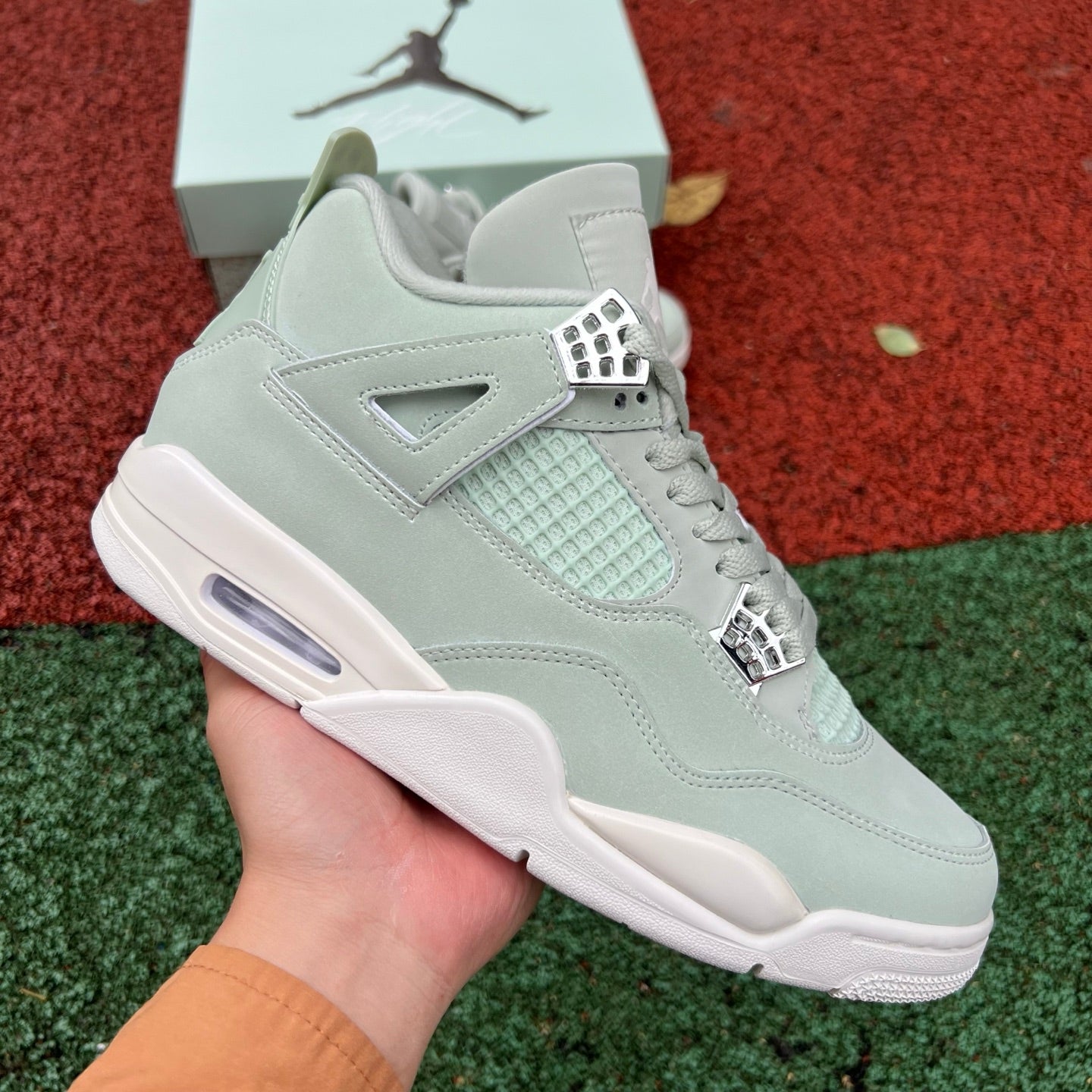 Air Jordan 4 Retro "Seafoam" HV0823-003