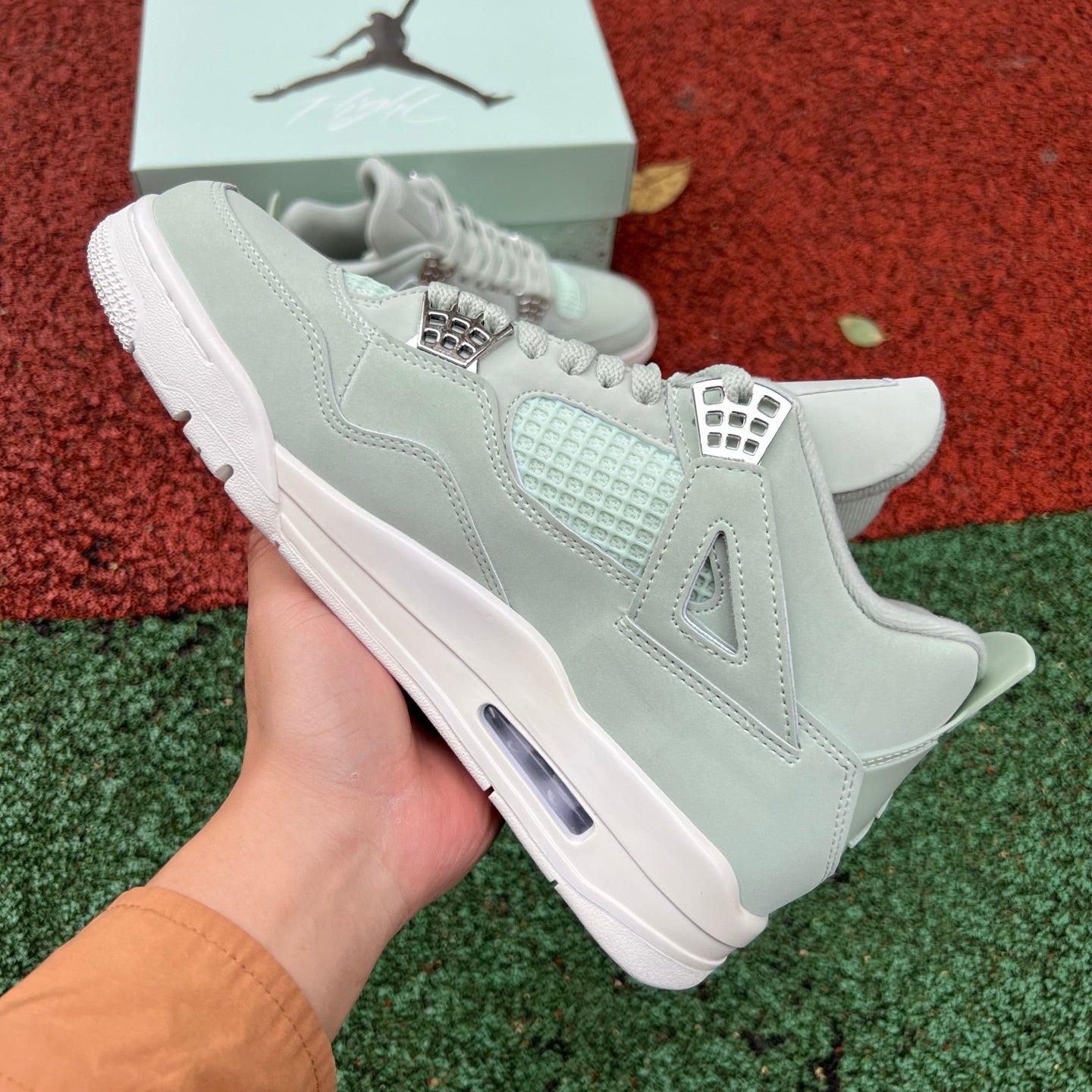 Air Jordan 4 Retro "Seafoam" HV0823-003