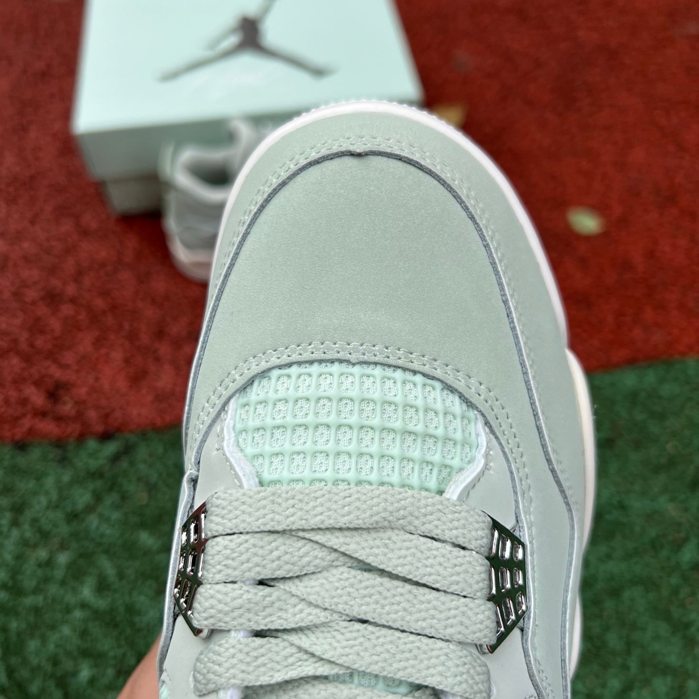 Air Jordan 4 Retro "Seafoam" HV0823-003
