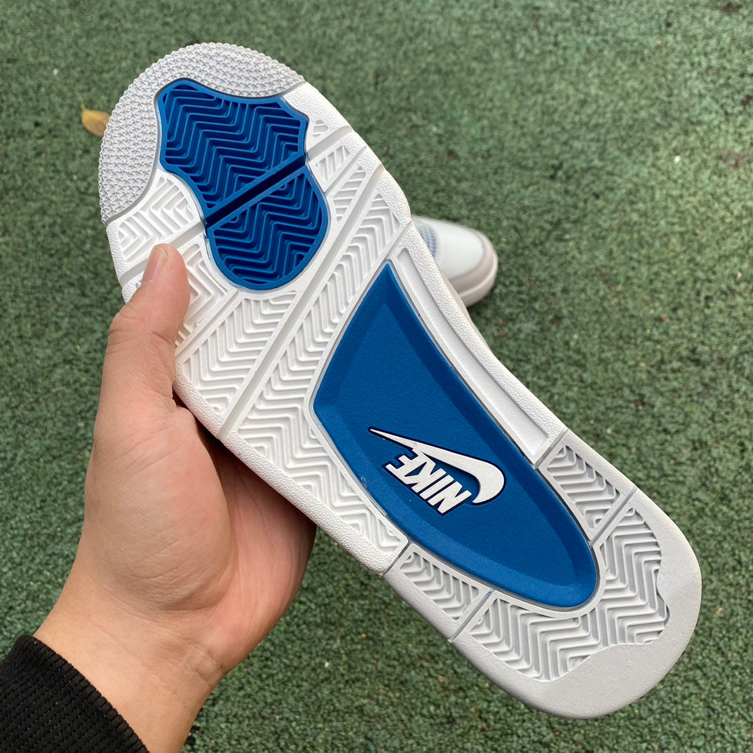 Air Jordan 4 Retro "Military Blue" FV5029-141