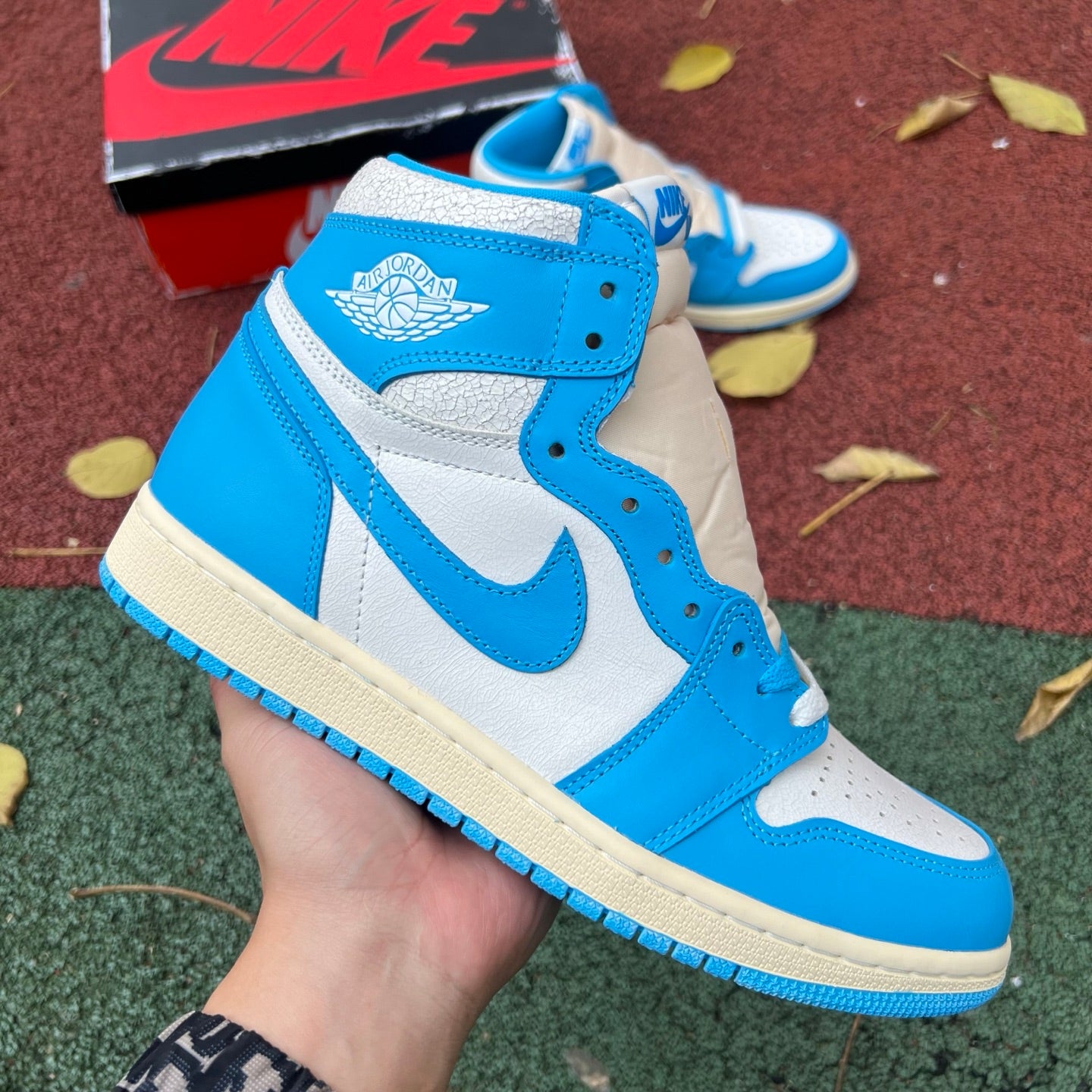 Air Jordan 1 Retro High OG "UNC Reimagined" DZ5485-402