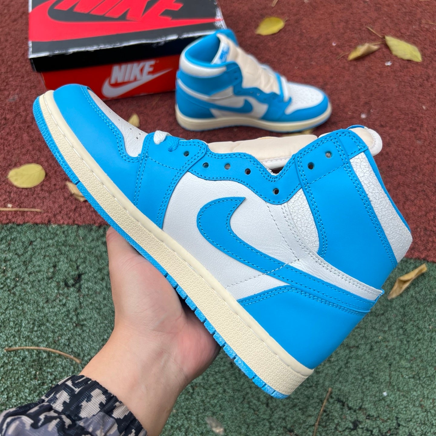 Air Jordan 1 Retro High OG "UNC Reimagined" DZ5485-402