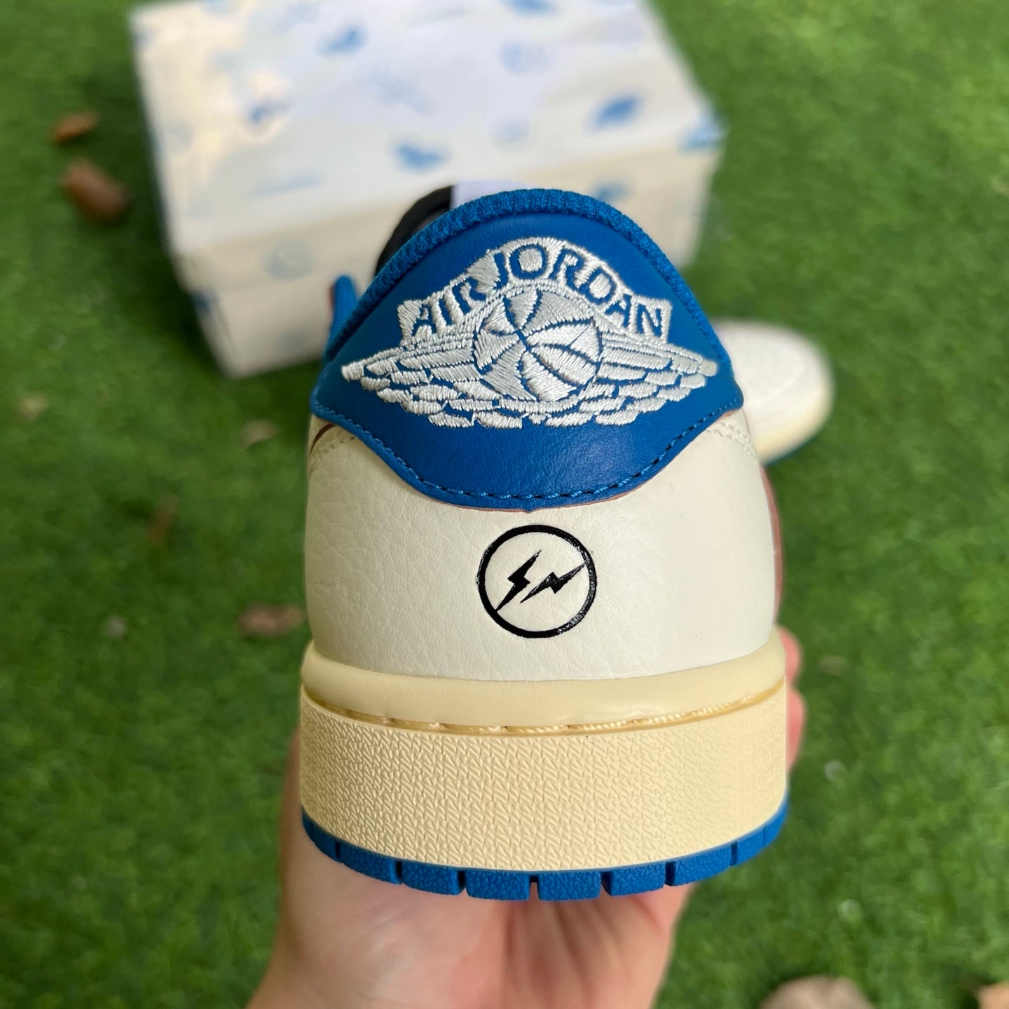 Travis Scott x Air Jordan 1 Low OG DM7866-104