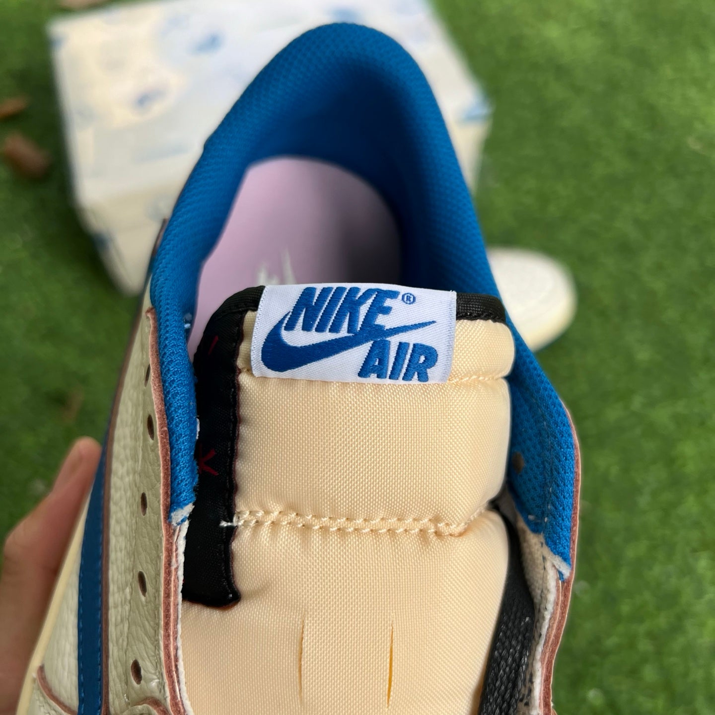 Travis Scott x Air Jordan 1 Low OG DM7866-104