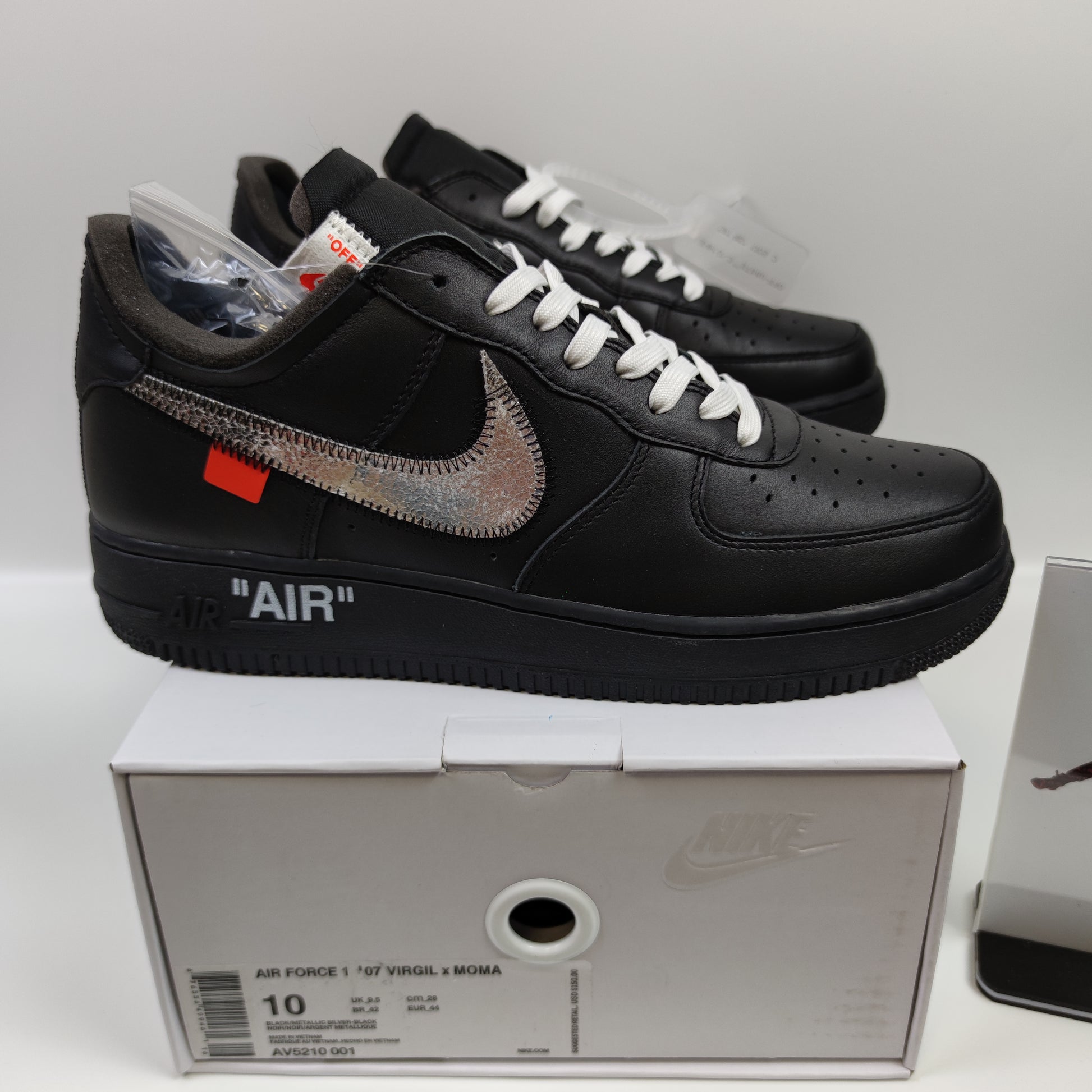 Off-White x MoMA x Nike Air Force 1 07 Virgil AV5210-001 - Fashion Sneaker1818