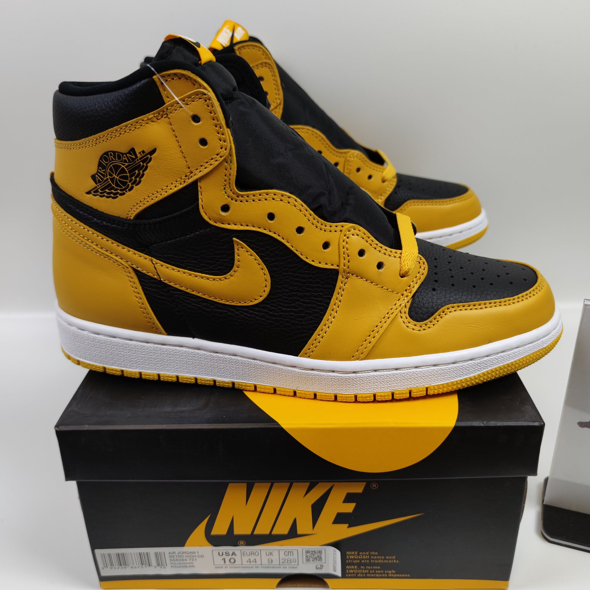 Air Jordan 1 Retro High OG "Pollen" 555088-701 - Fashion Sneaker1818