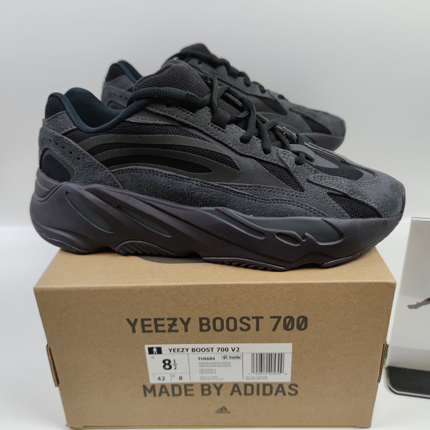Adidas Originals Yeezy Boost 700 V2 "Vanta" FU6684 - Fashion Sneaker1818