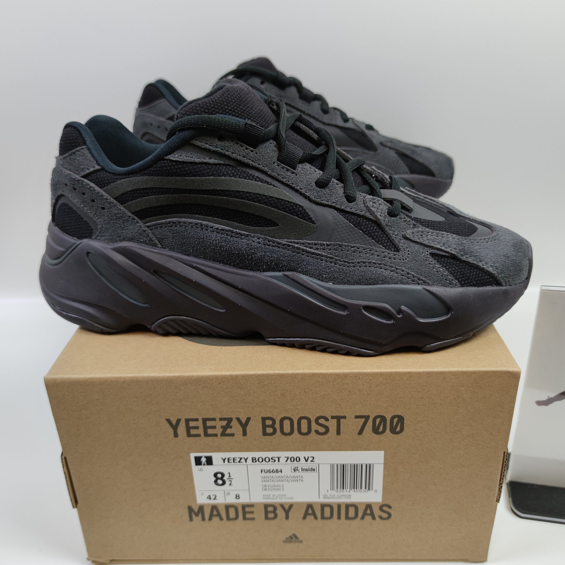 Adidas Originals Yeezy Boost 700 V2 "Vanta" FU6684 - Fashion Sneaker1818