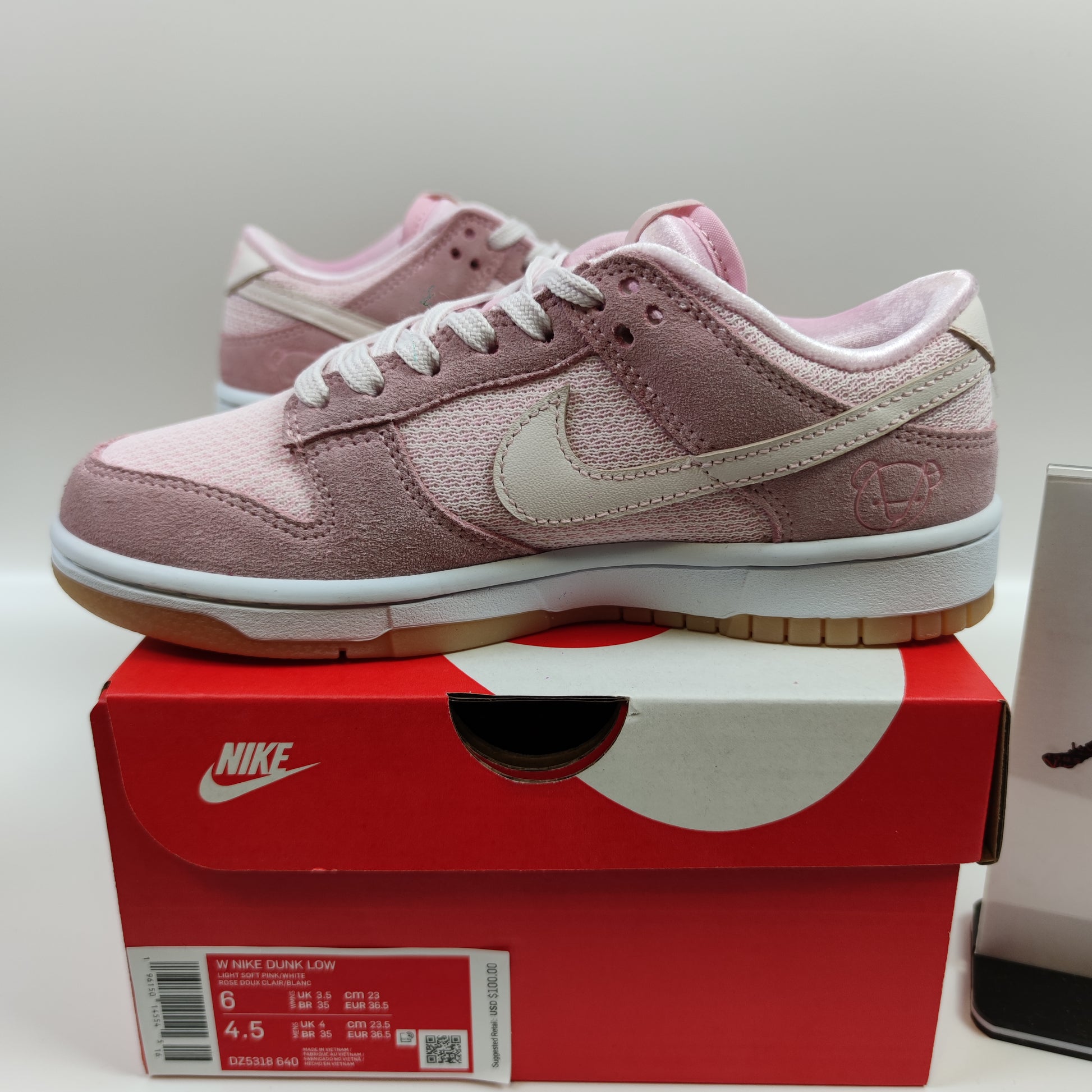 Nike Dunk Low "Teddy Bear" DZ5318-640 - Fashion Sneaker1818
