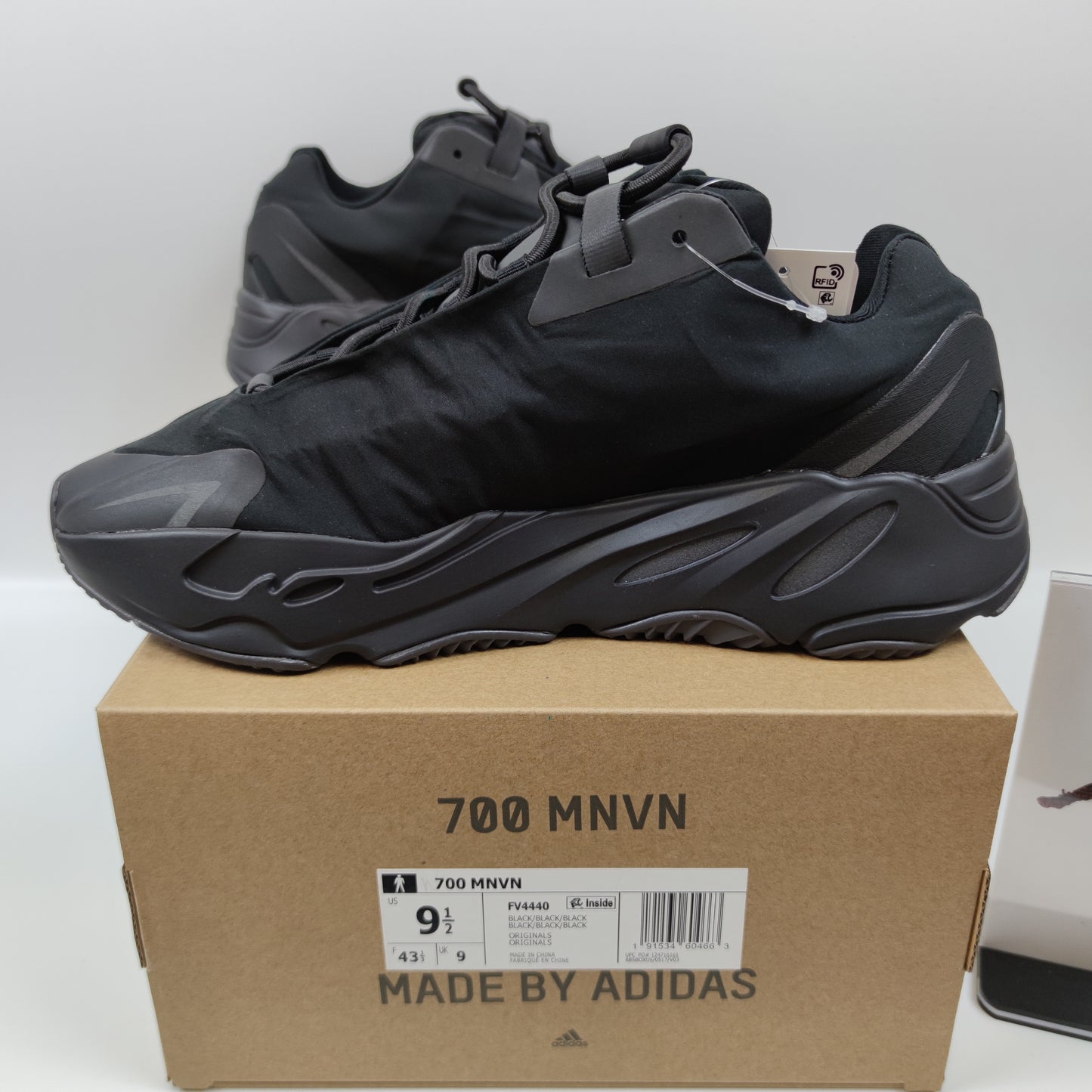 Adidas Originals Yeezy Boost 700 MNVN FV4440 - Fashion Sneaker1818