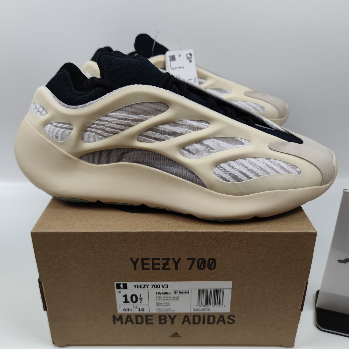 Adidas Originals Yeezy 700 V3 "Azael" FW4980 - Fashion Sneaker1818