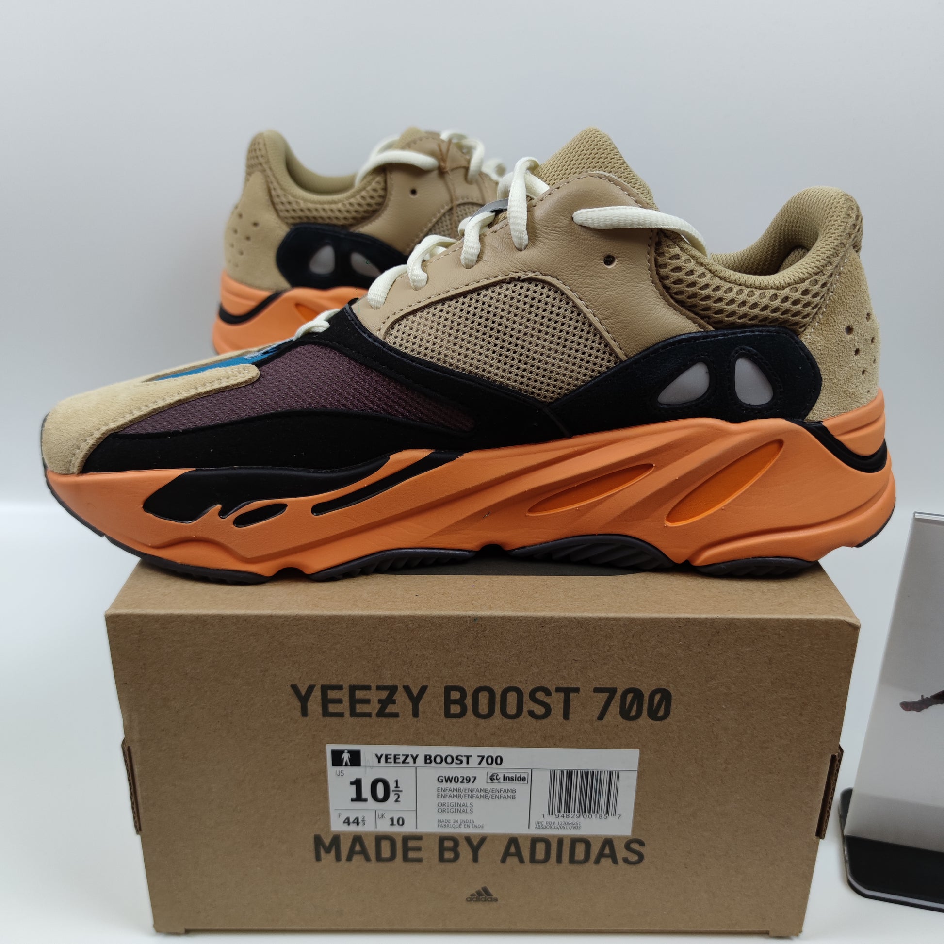 Adidas Originals Yeezy 700 "Enflame Amber" GW0297 - Fashion Sneaker1818