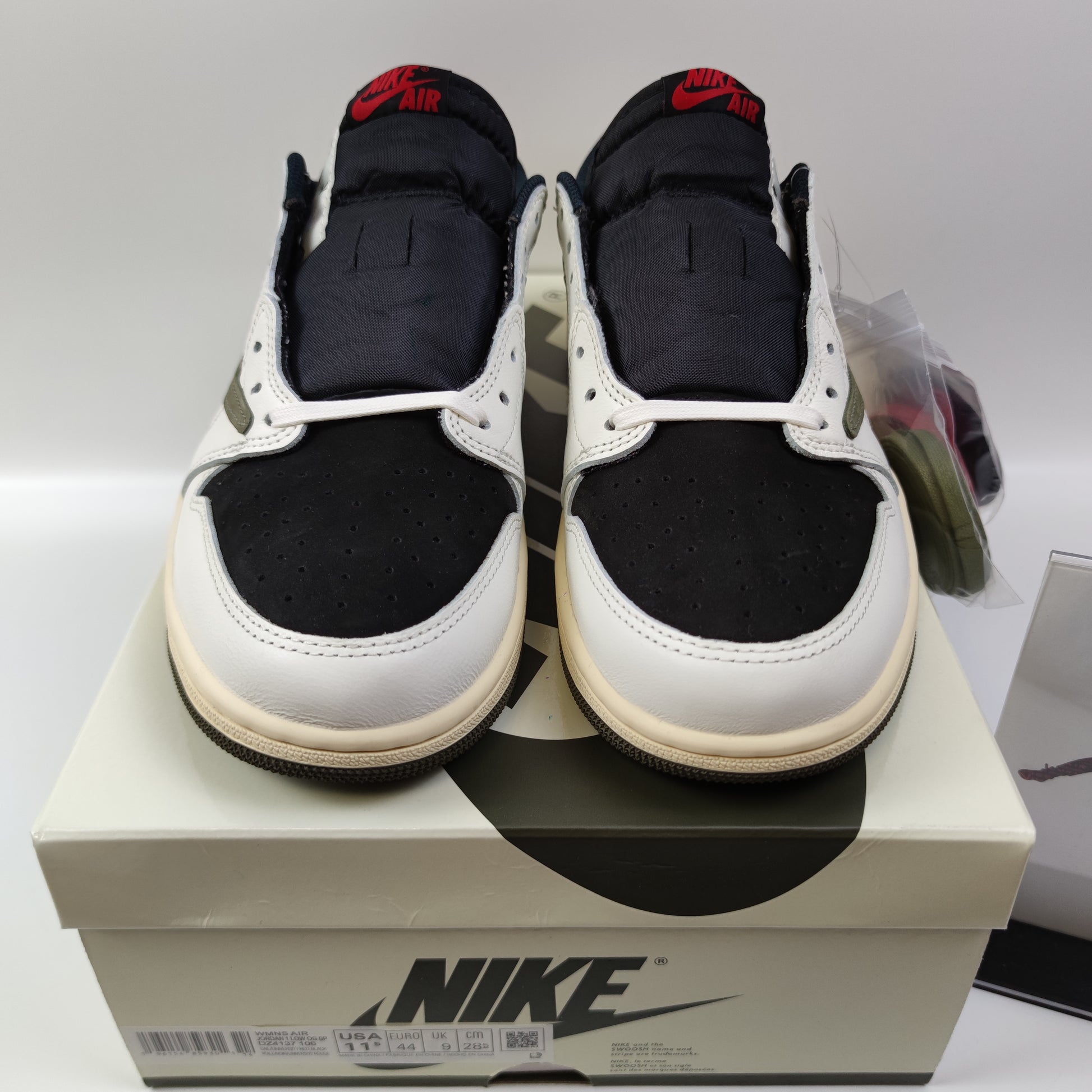 Travis Scott x Air Jordan 1 Low "Olive" DZ4137-106 - Fashion Sneaker1818