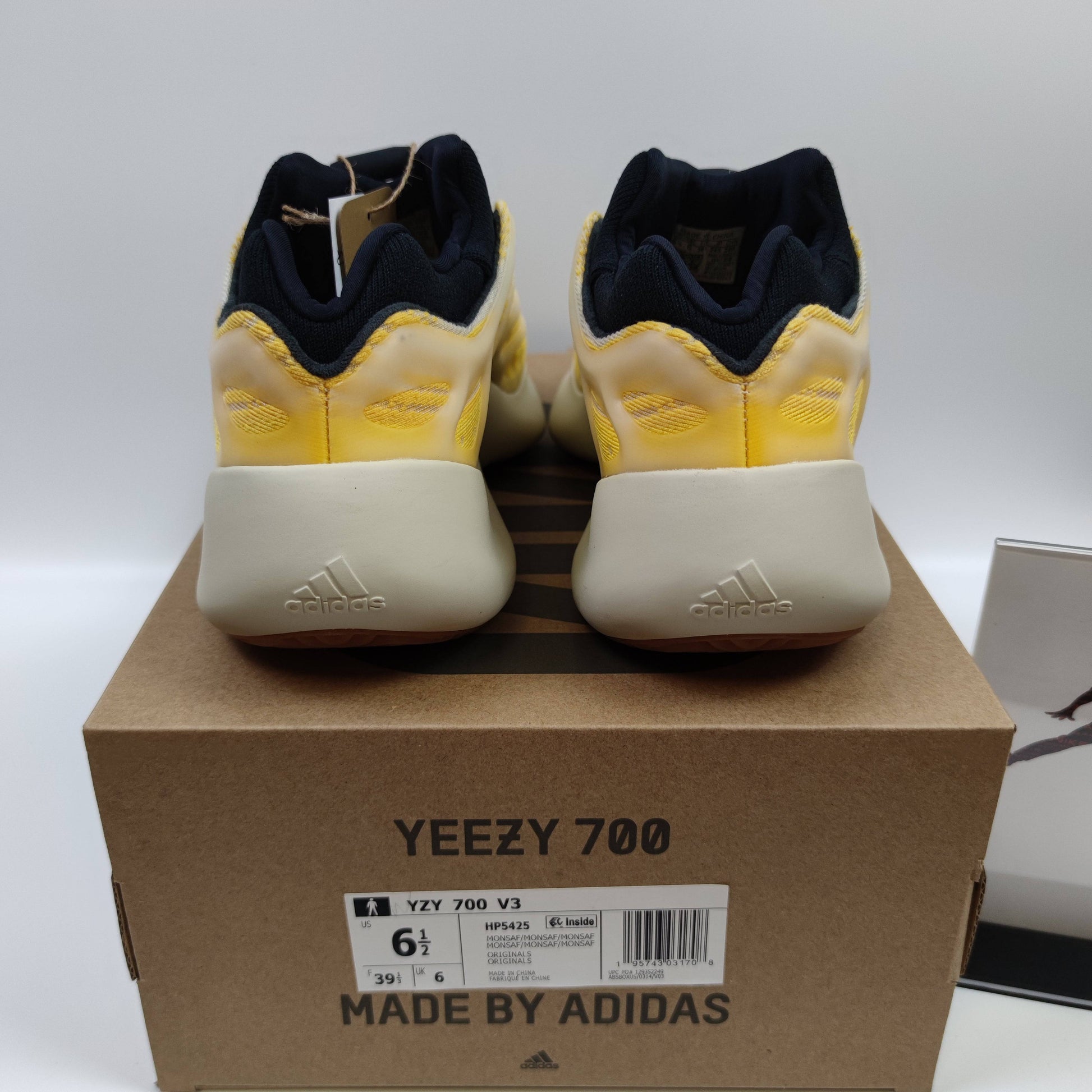 Adidas Originals Yeezy 700 V3 "Mono Safflower" HP5425 - Fashion Sneaker1818