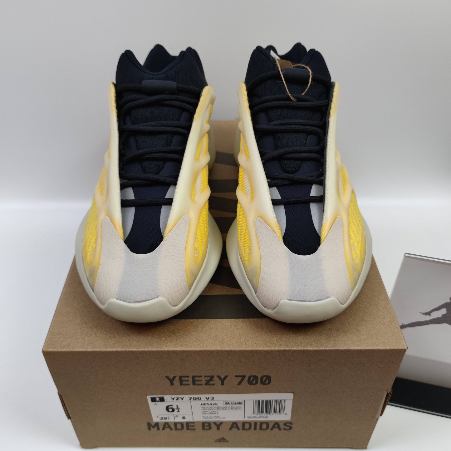 Adidas Originals Yeezy 700 V3 "Mono Safflower" HP5425 - Fashion Sneaker1818