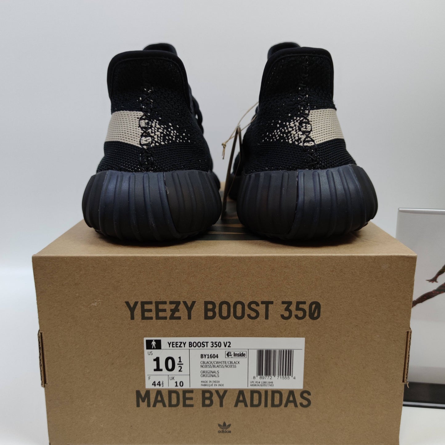 Adidas Originals Yeezy Boost 350 V2 "Oreo" BY1604-2016 - Fashion Sneaker1818