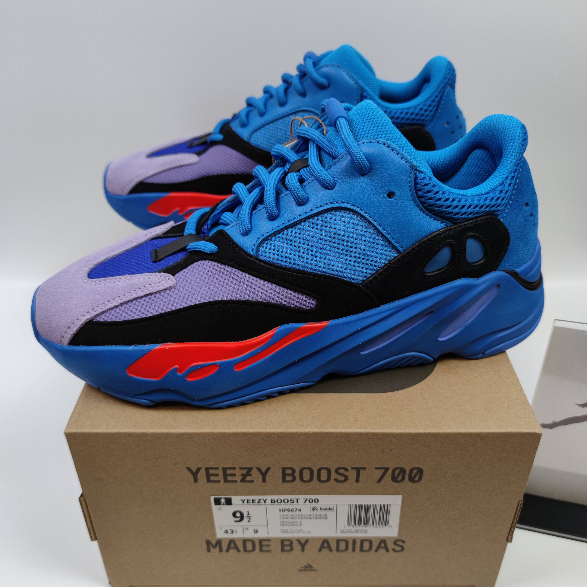 Adidas Originals Yeezy Boost 700 "Hi-Res Blue" HP6674 - Fashion Sneaker1818