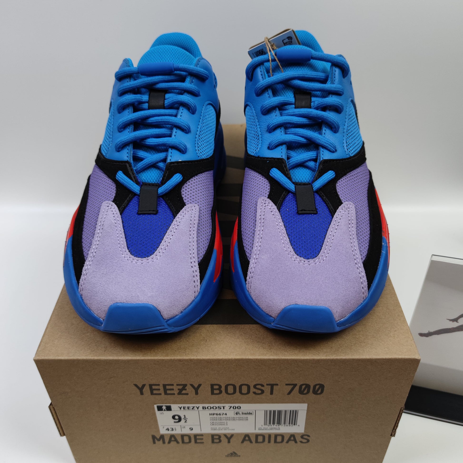Adidas Originals Yeezy Boost 700 "Hi-Res Blue" HP6674 - Fashion Sneaker1818