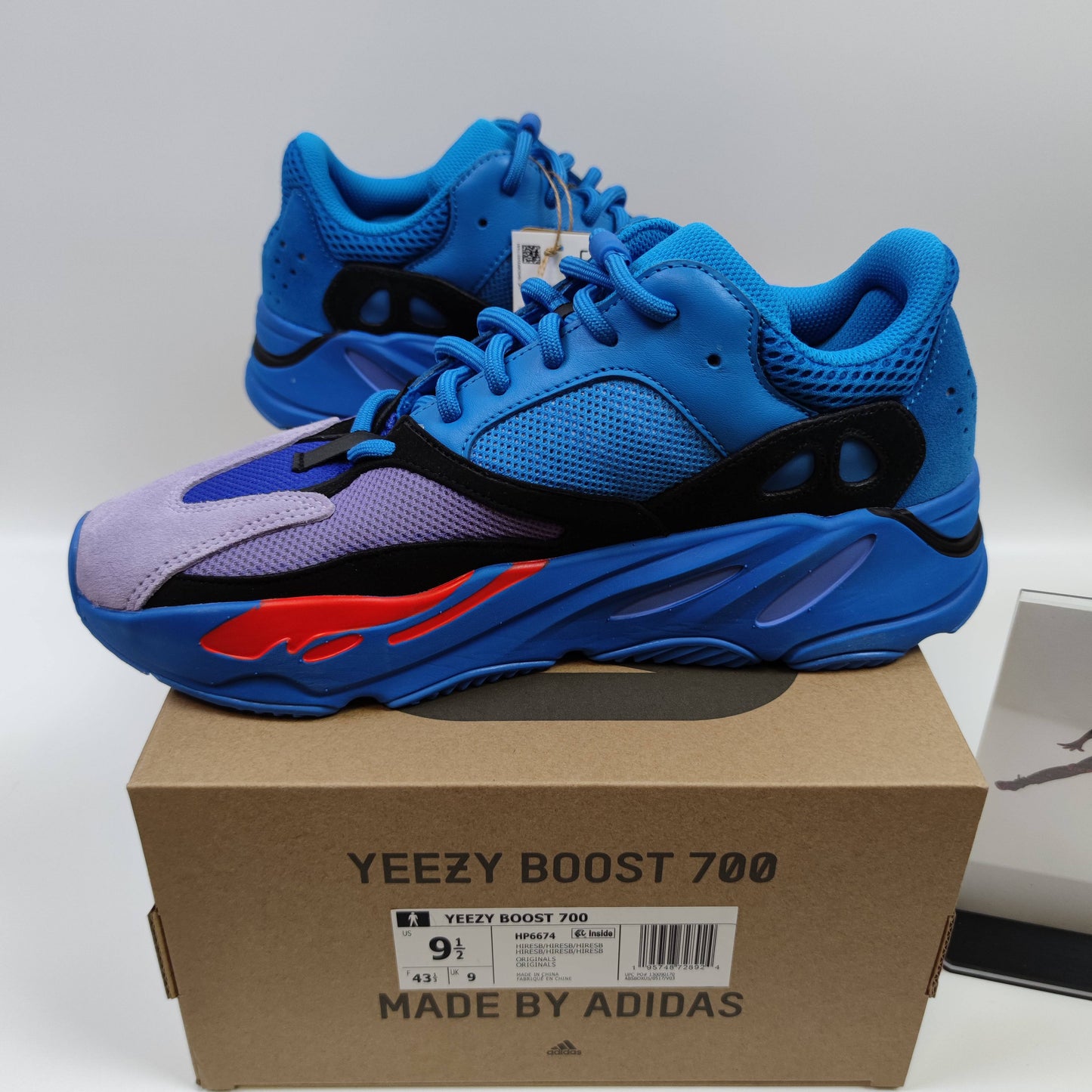 Adidas Originals Yeezy Boost 700 "Hi-Res Blue" HP6674 - Fashion Sneaker1818