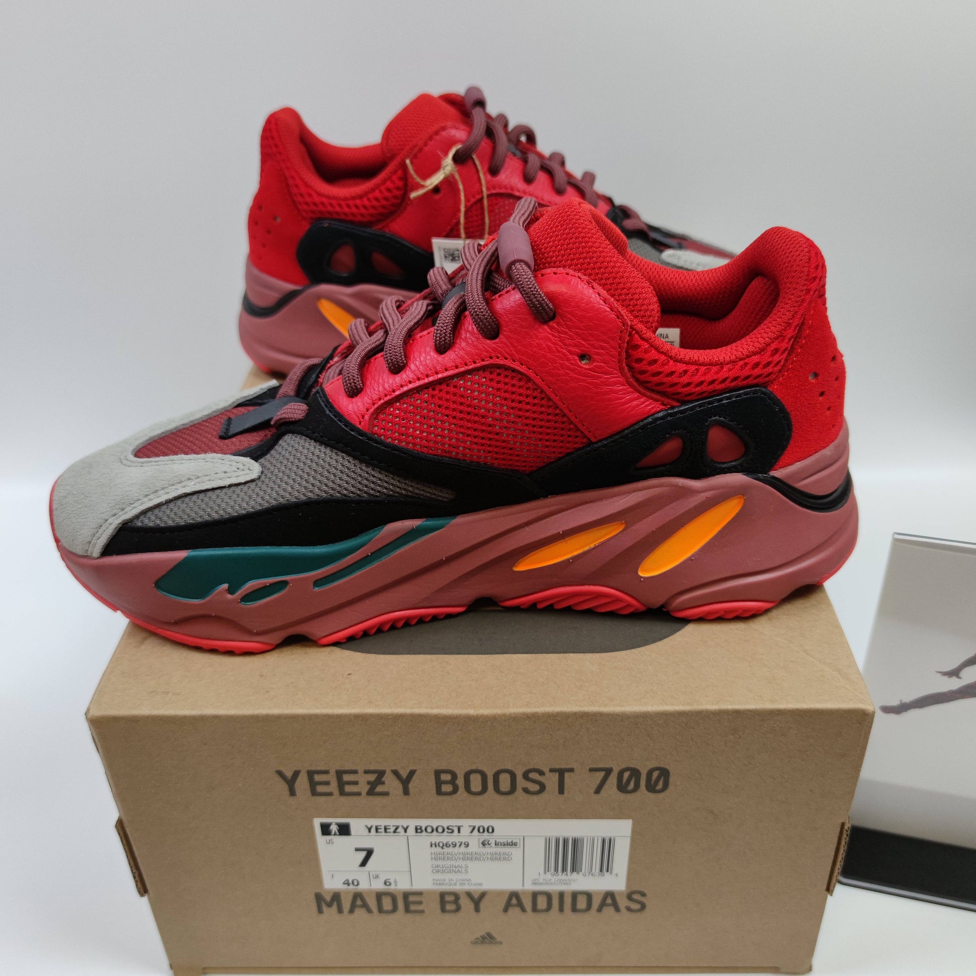 Adidas Originals Yeezy Boost 700 "Hi-Res Red" HQ6979 - Fashion Sneaker1818