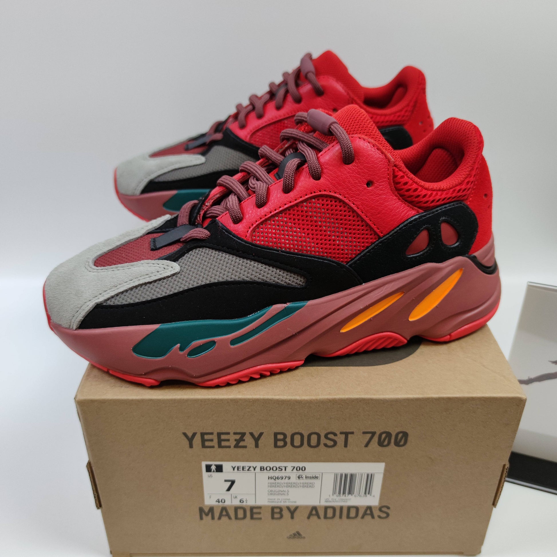 Adidas Originals Yeezy Boost 700 "Hi-Res Red" HQ6979 - Fashion Sneaker1818