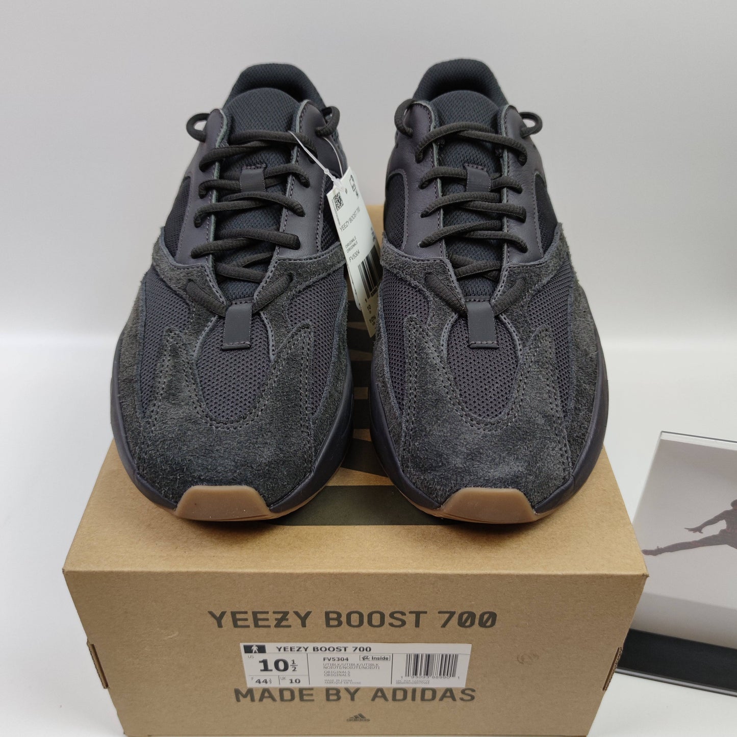 Adidas Originals Yeezy Boost 700 "Utility Black" FV5304 - Fashion Sneaker1818