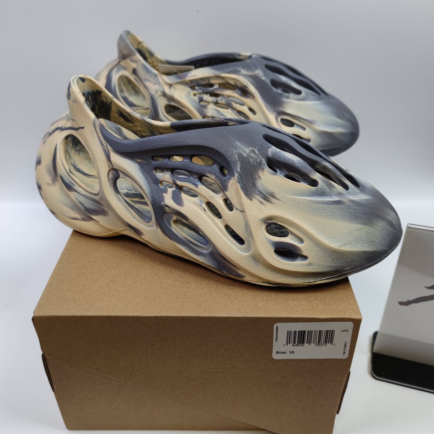 Adidas Originals Yeezy Foam Runner "MXT Moon Grey" GV7904 - Fashion Sneaker1818