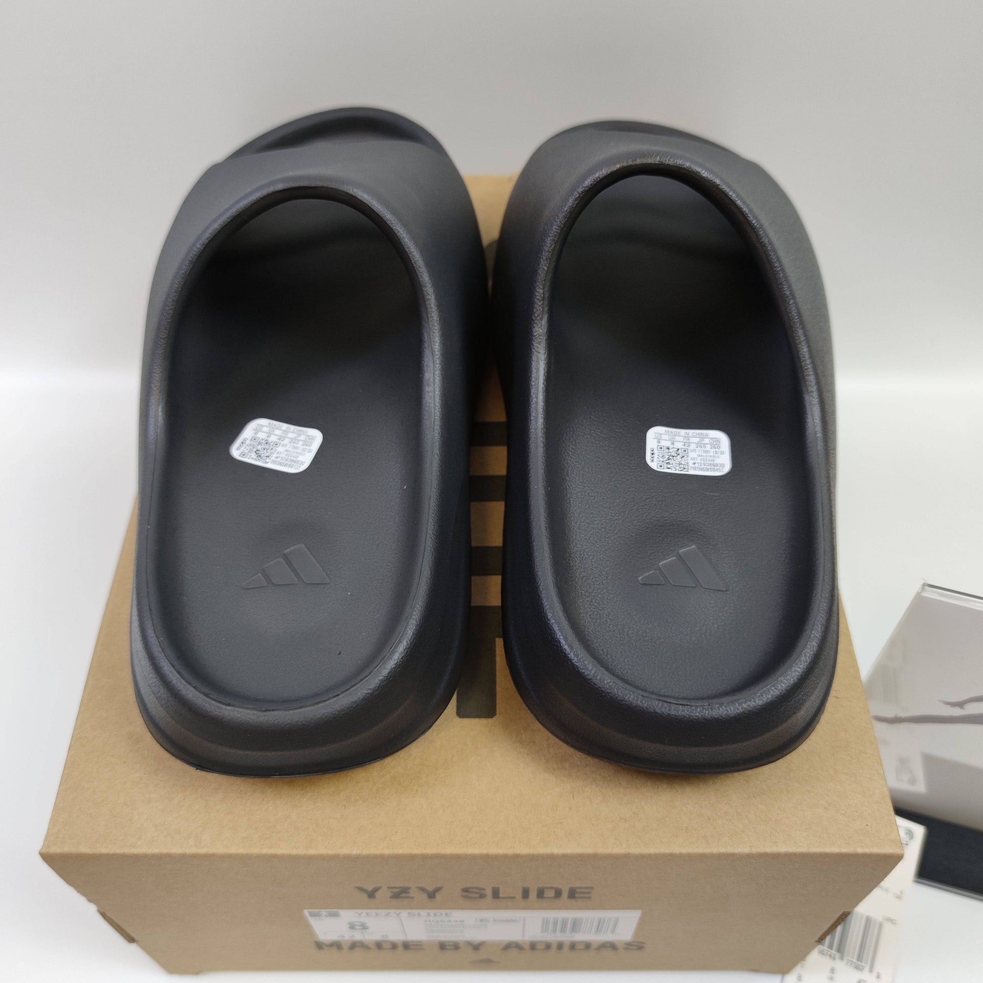 Adidas Originals Yeezy Slide "Onyx" HQ6448 - Fashion Sneaker1818