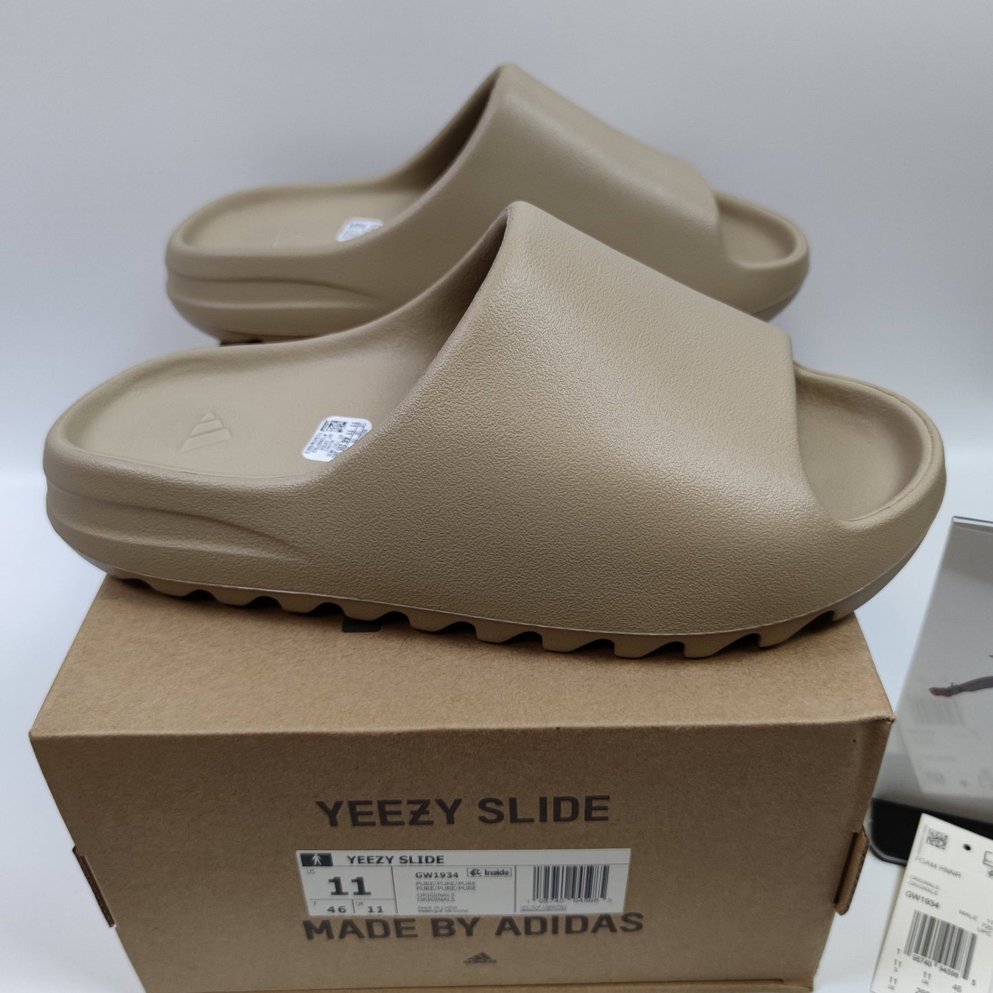 Adidas Originals Yeezy Slide "Pure" GW1934 - Fashion Sneaker1818