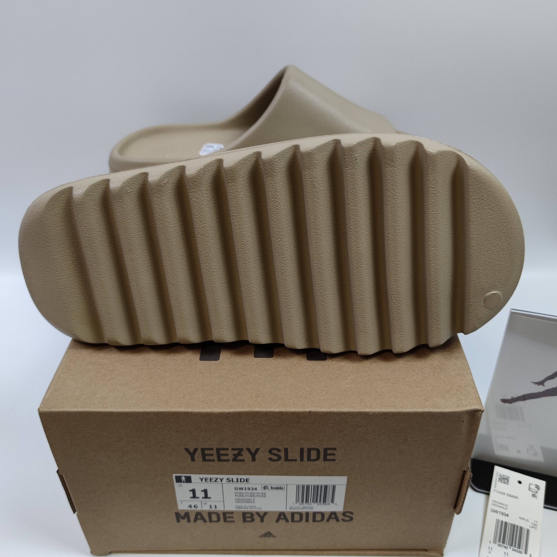 Adidas Originals Yeezy Slide "Pure" GW1934 - Fashion Sneaker1818