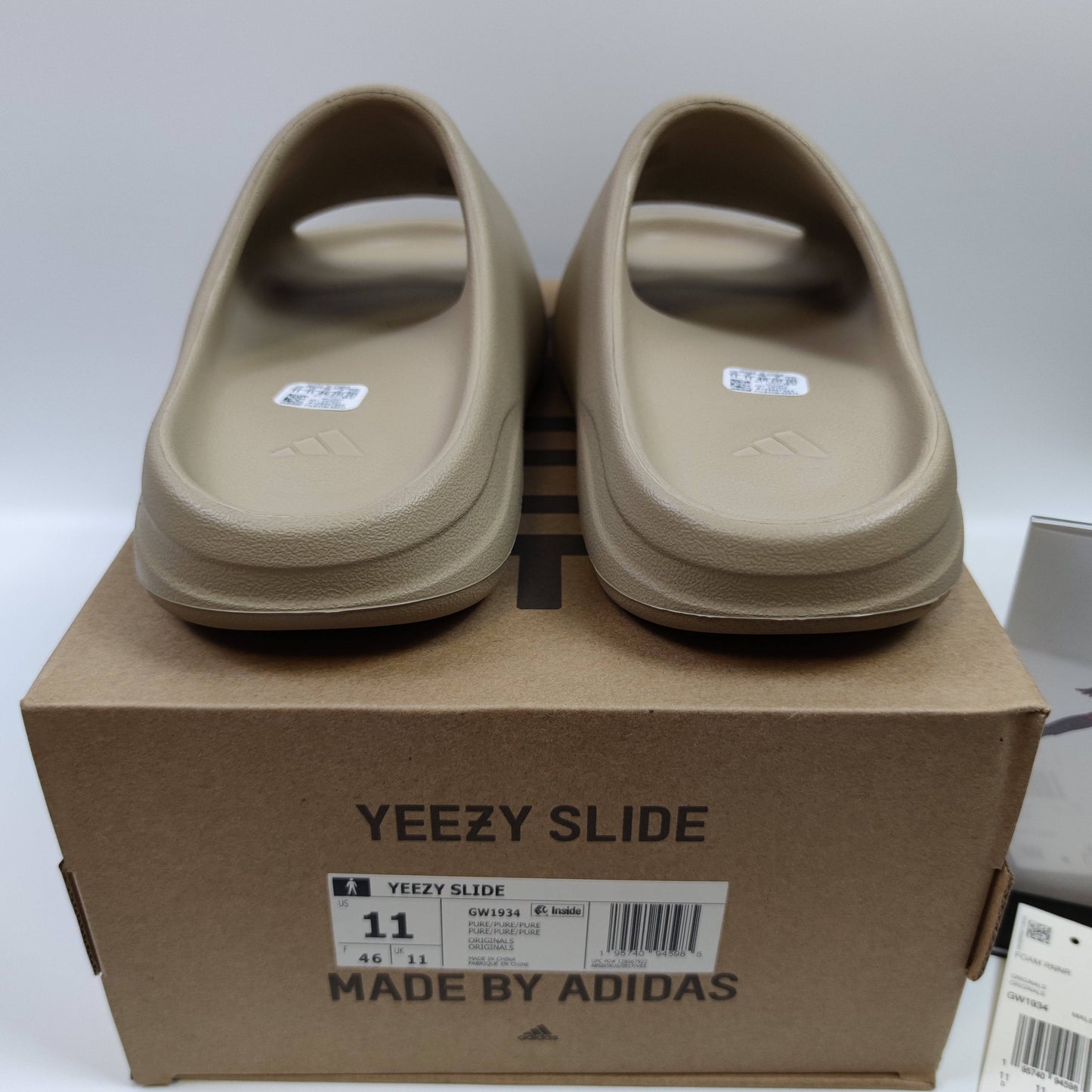 Adidas Originals Yeezy Slide "Pure" GW1934 - Fashion Sneaker1818