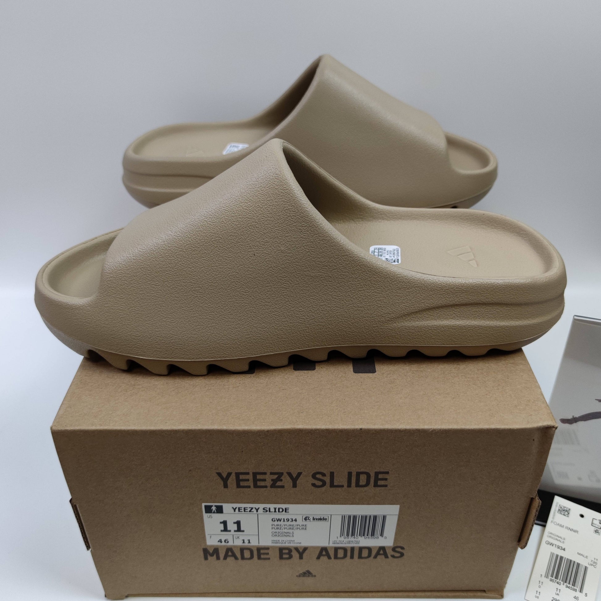 Adidas Originals Yeezy Slide "Pure" GW1934 - Fashion Sneaker1818