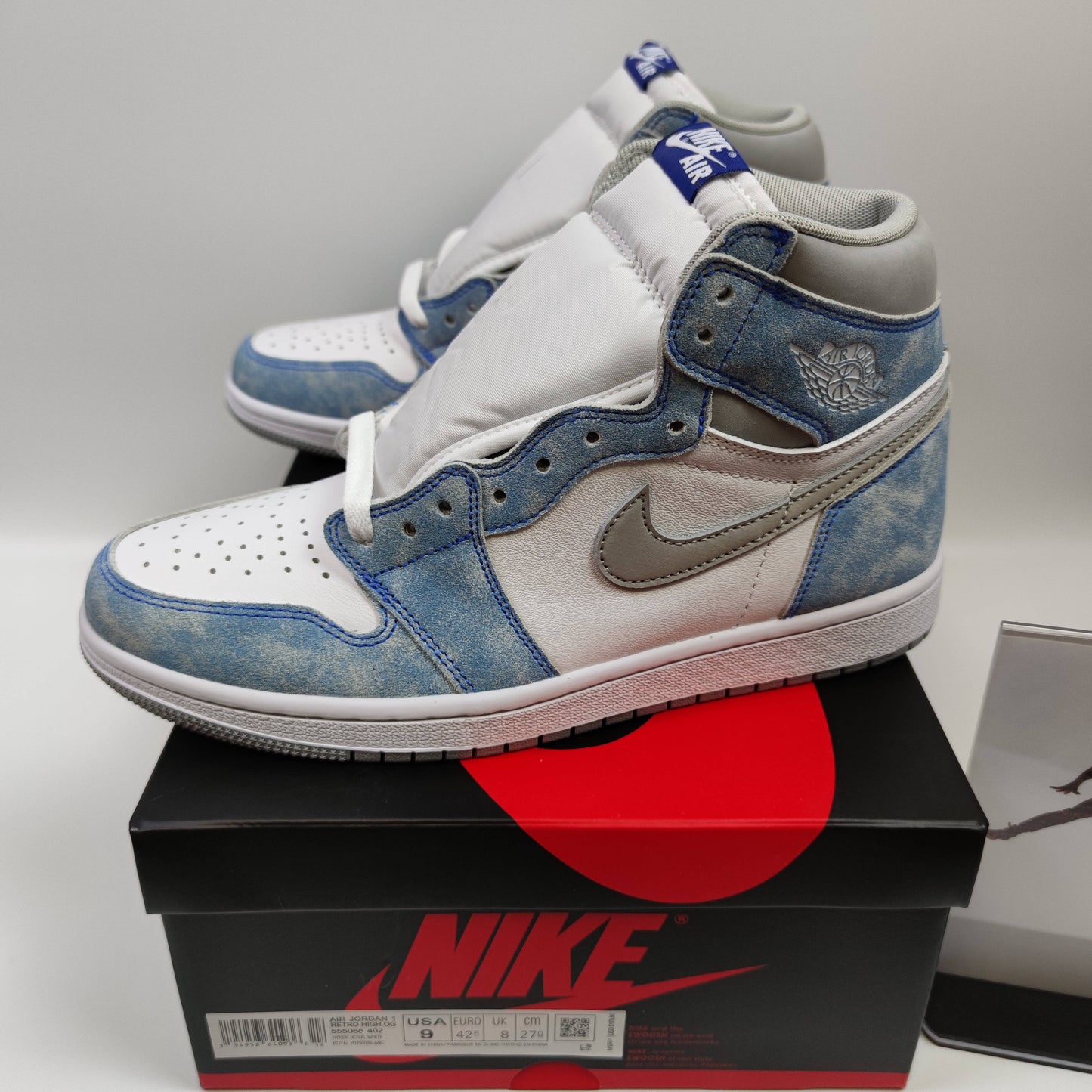 Air Jordan 1 High OG "Hyper Royal" 555088-402 - Fashion Sneaker1818