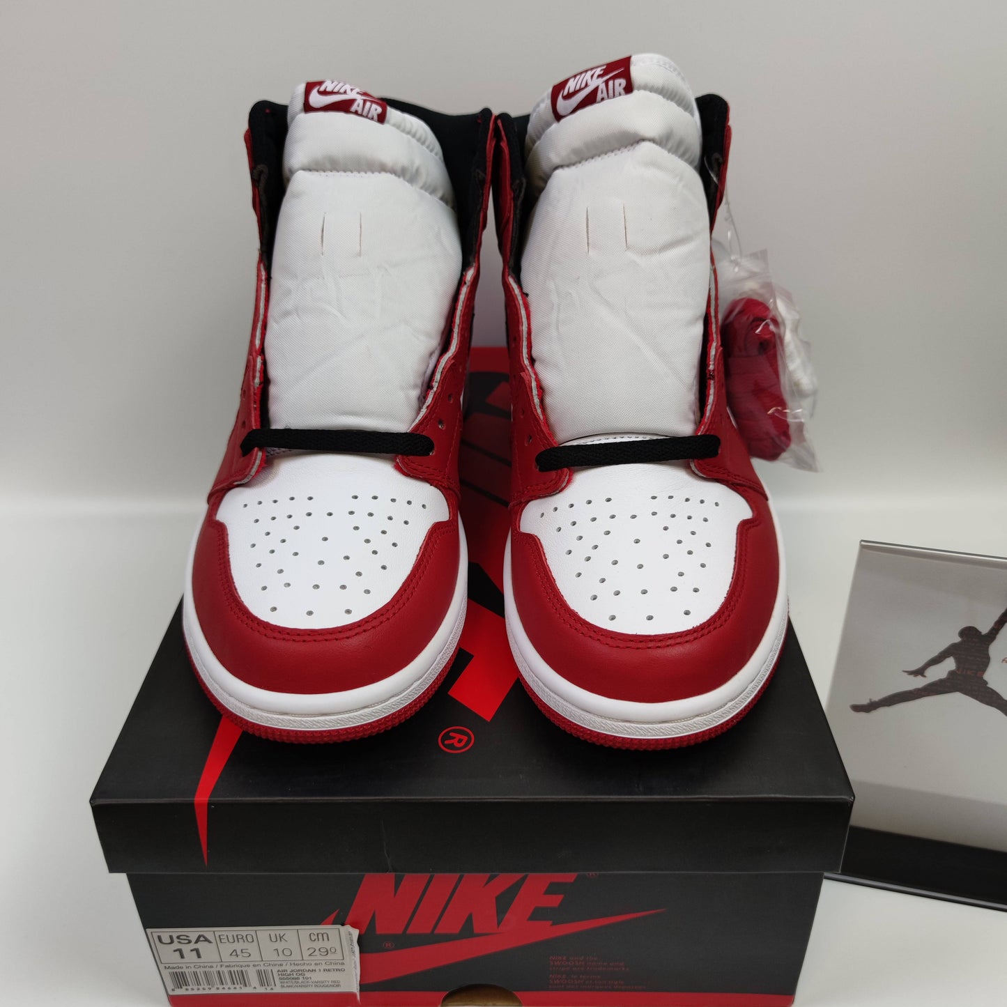 Air Jordan 1 Retro Chicago 555088-101 - Fashion Sneaker1818